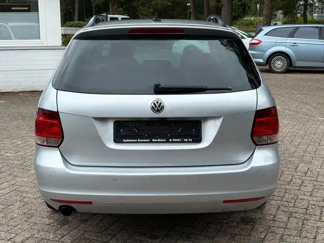 Volkswagen Golf view 6