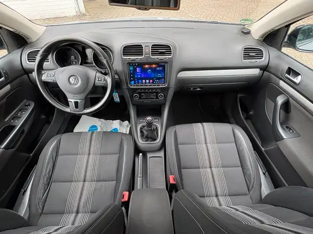 Volkswagen Golf view 8