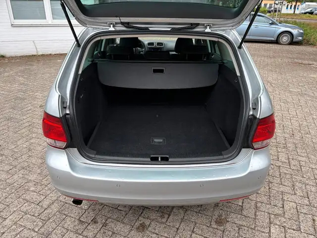 Volkswagen Golf view 12