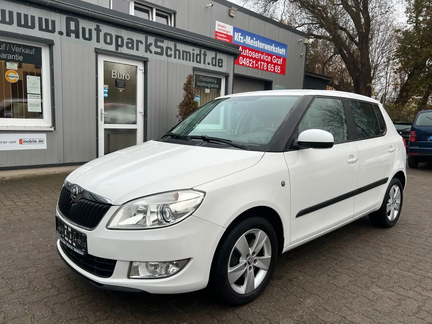 Skoda Fabia Fresh AUTOM°PDC°TEMP°SZHG°STEUERKETTE NEU! Weiß - 1