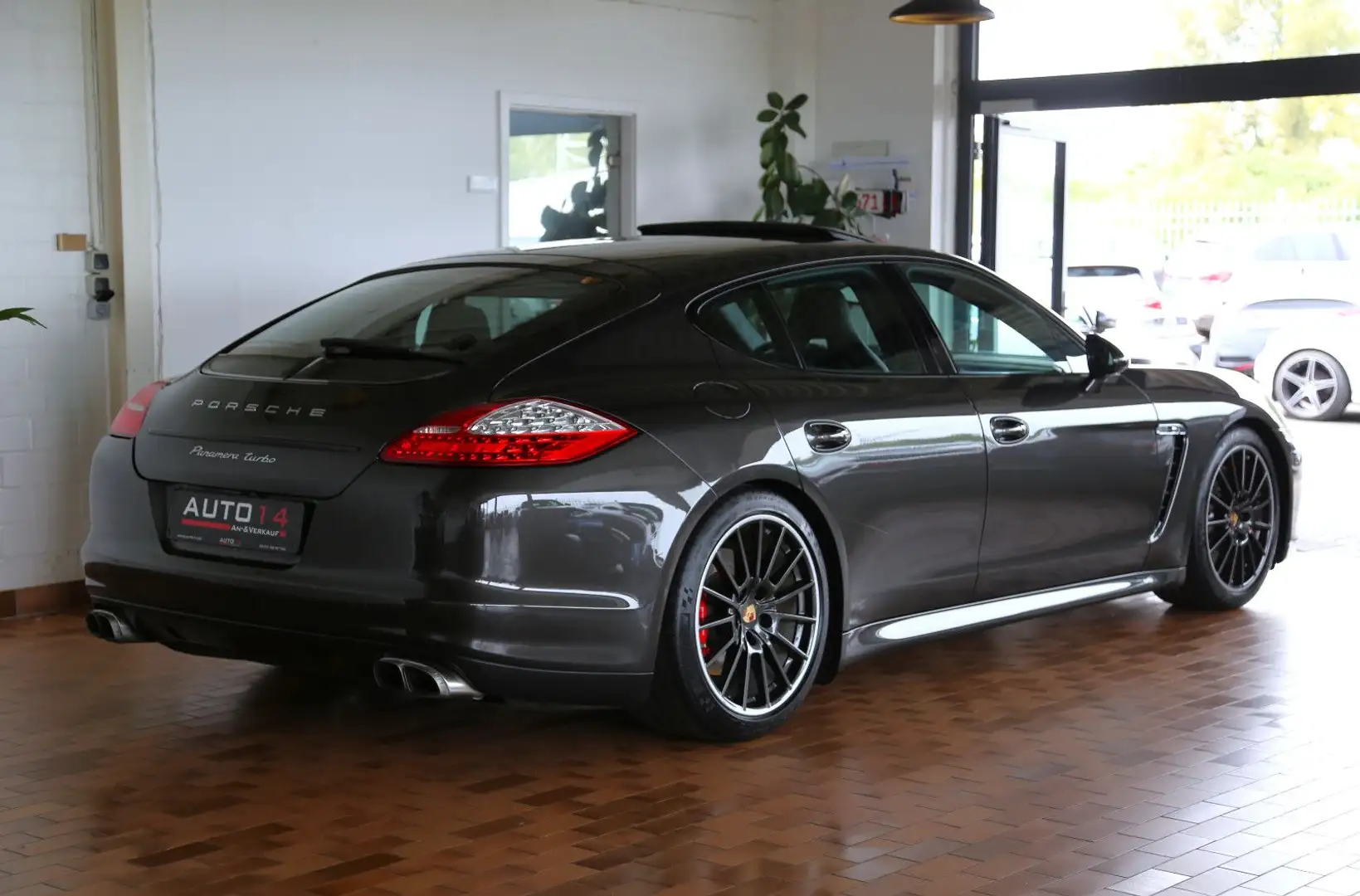 Porsche Panamera Turbo Carbon PDLS GSHD Soft Close Bose Grau - 2