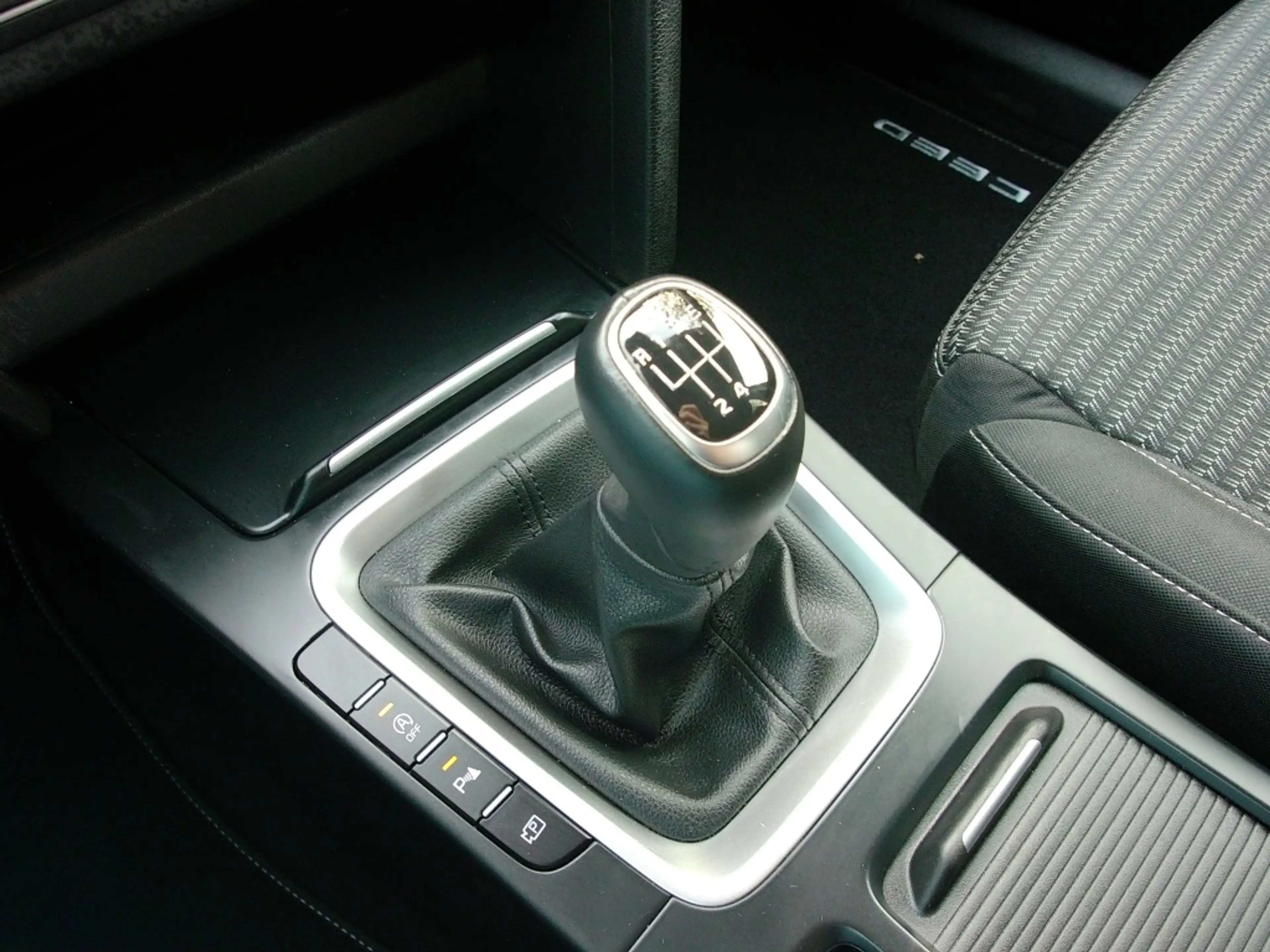 Kia Ceed SW / cee'd SW 1.0 T-GDi 120pk DynamicLine Clima Navi Thaak afn-k — photo 33