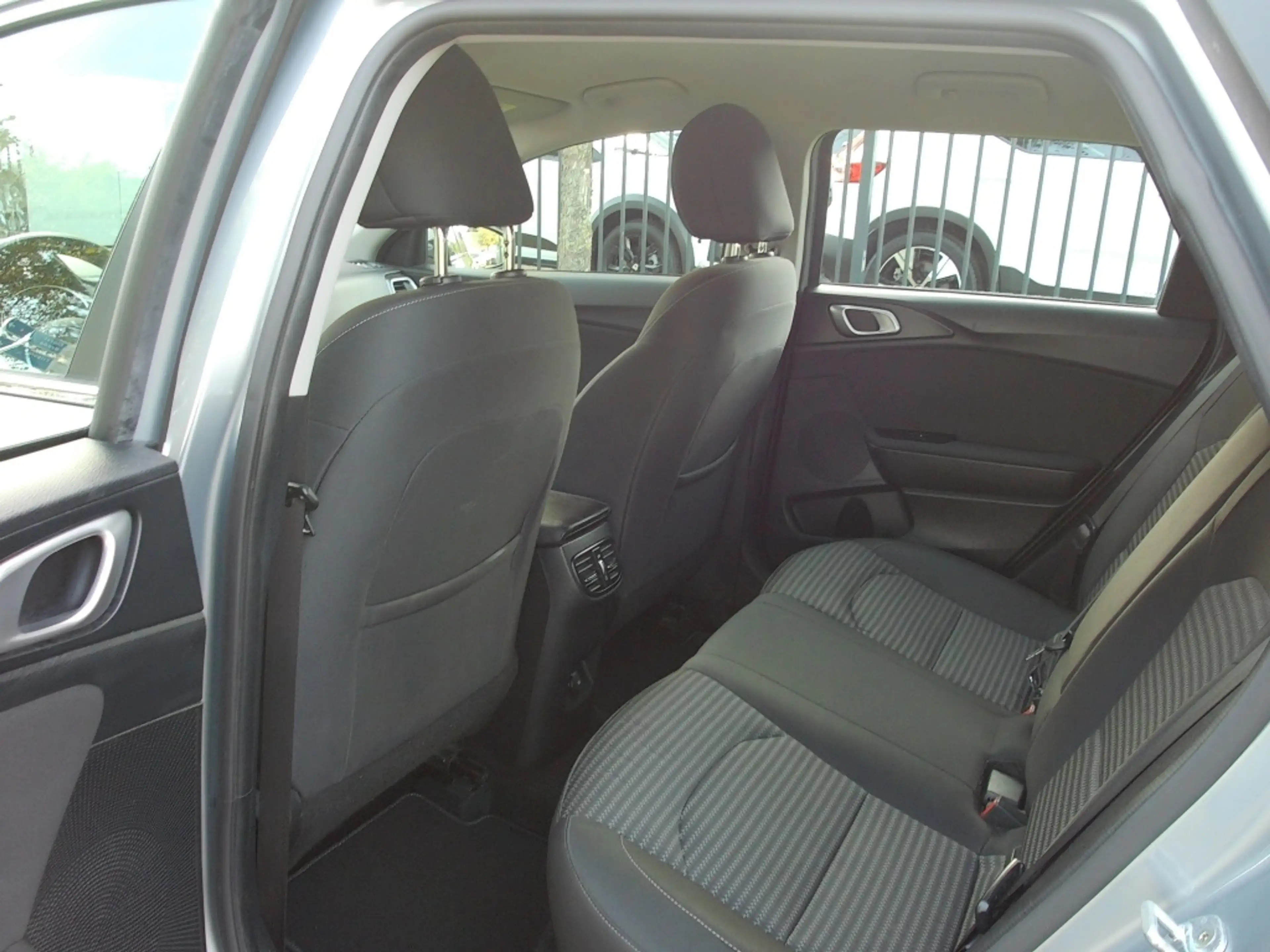 Kia Ceed SW / cee'd SW 1.0 T-GDi 120pk DynamicLine Clima Navi Thaak afn-k — photo 18