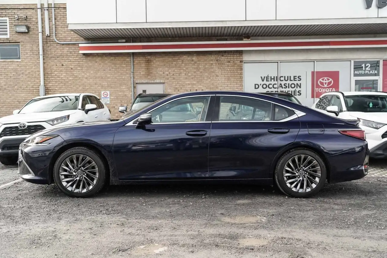 Lexus ES снимка Lexus ES