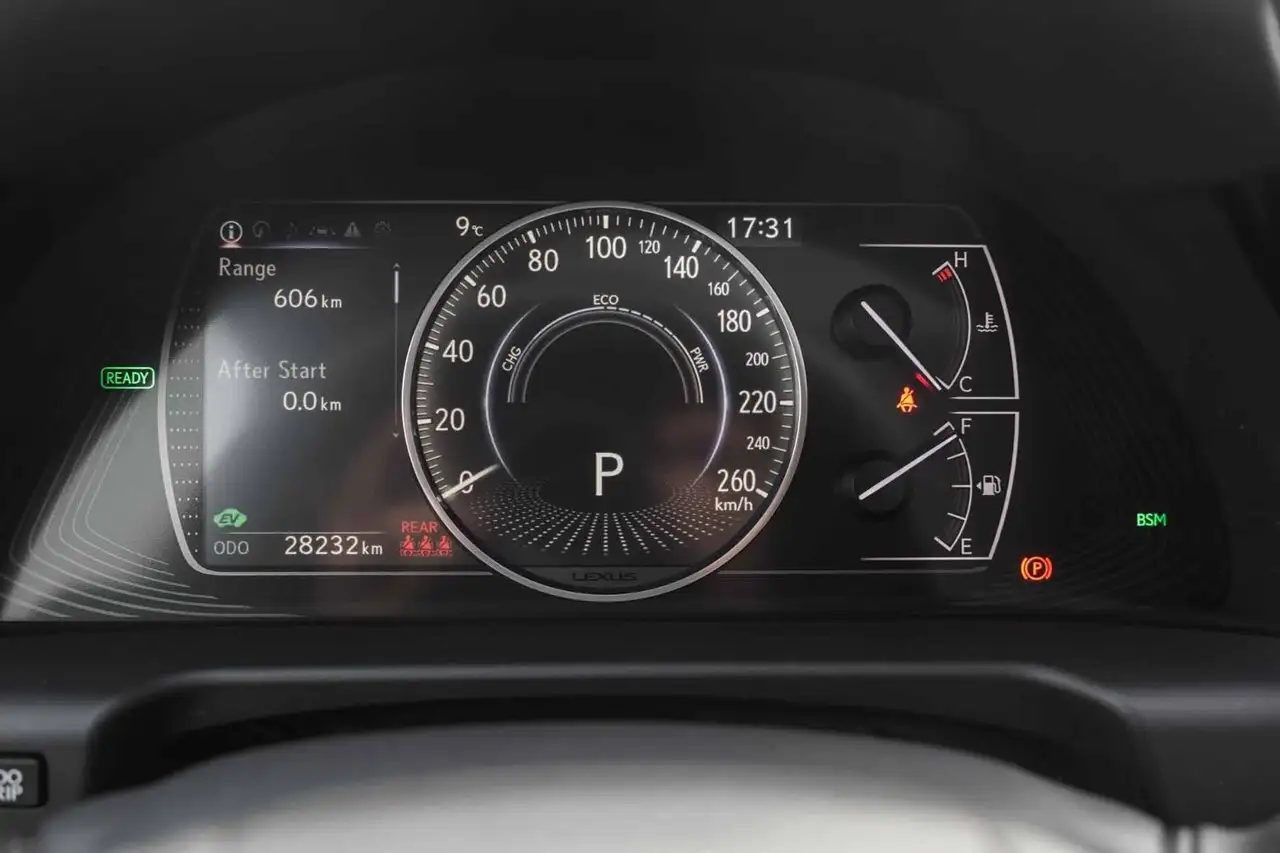 Lexus ES снимка Lexus ES