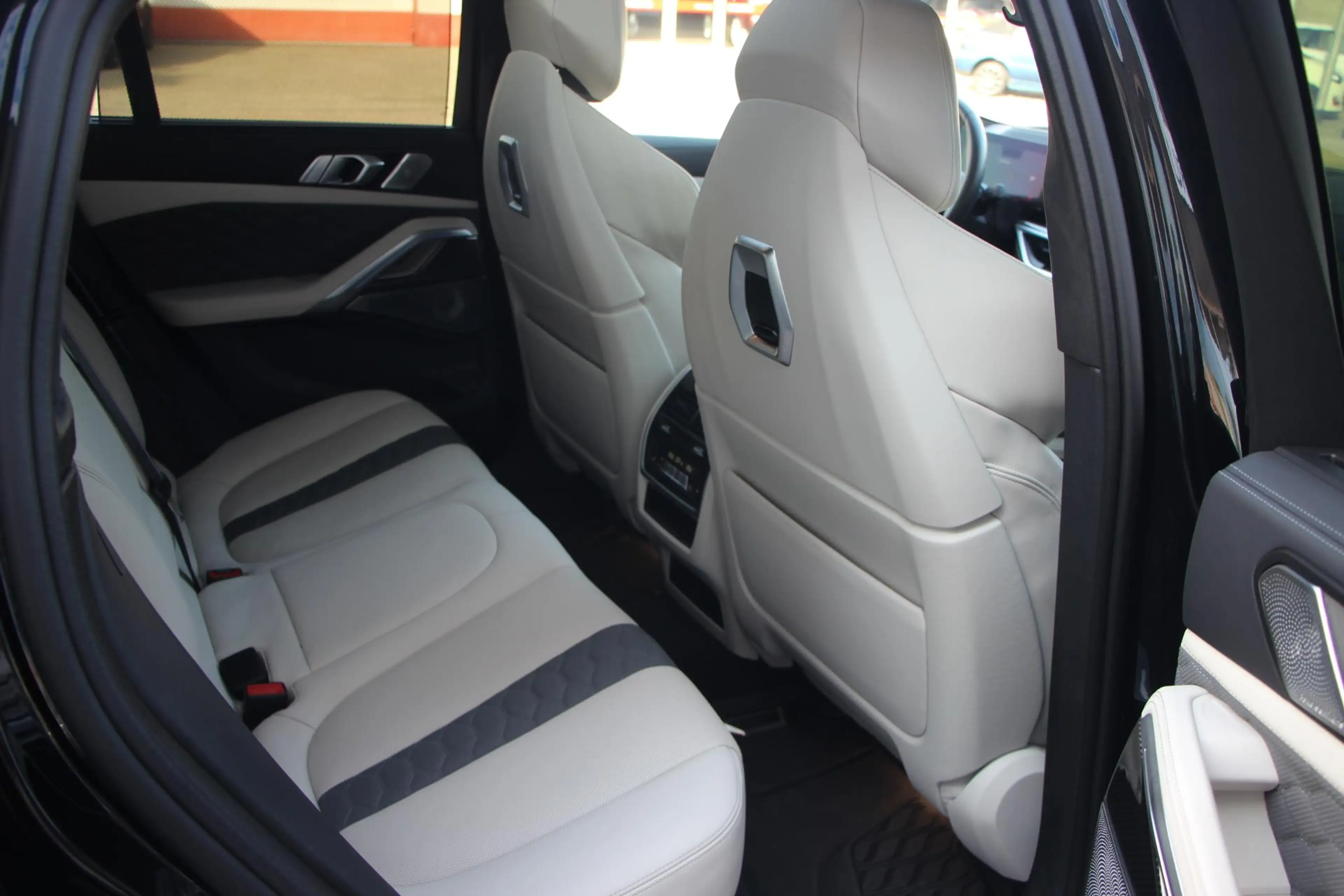 BMW X6 M Competition — photo 13