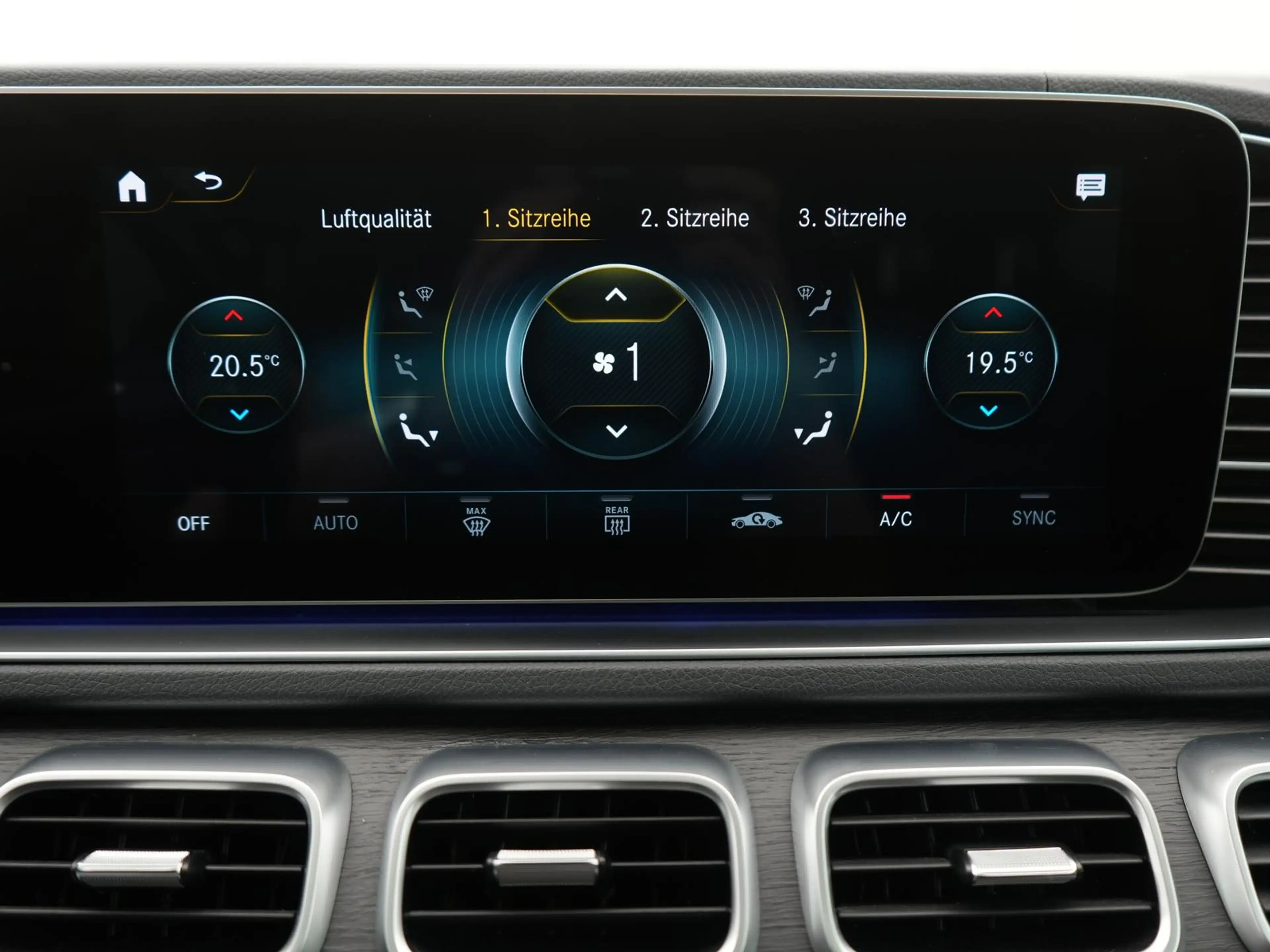 Mercedes-Benz GLS 400 d 4Matic AMG-Line,7P,MULTI,LUFT,PANO,360 — photo 19