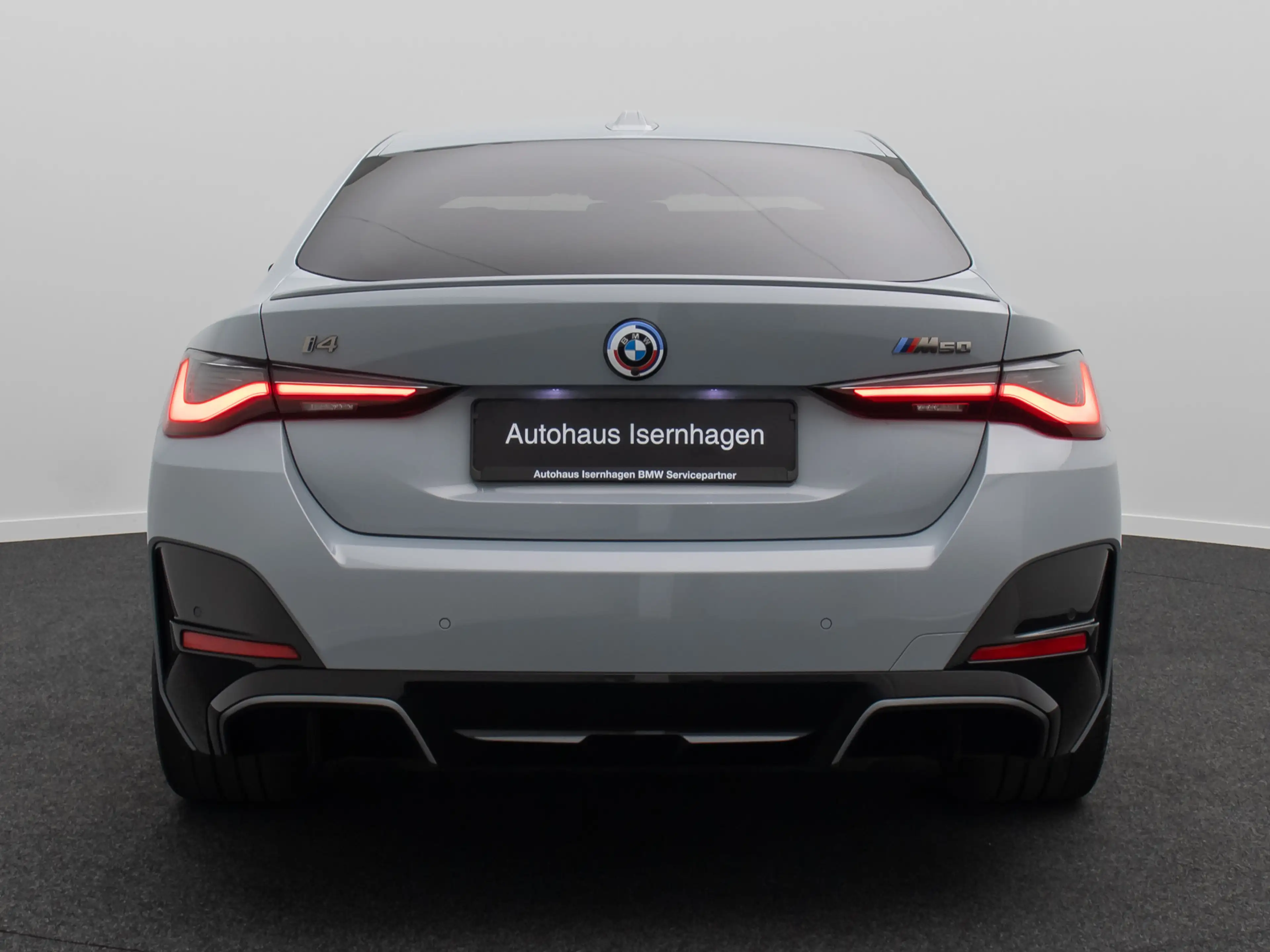 BMW i4 HUD DAB Laser 360°Glasdach 20 — photo 8