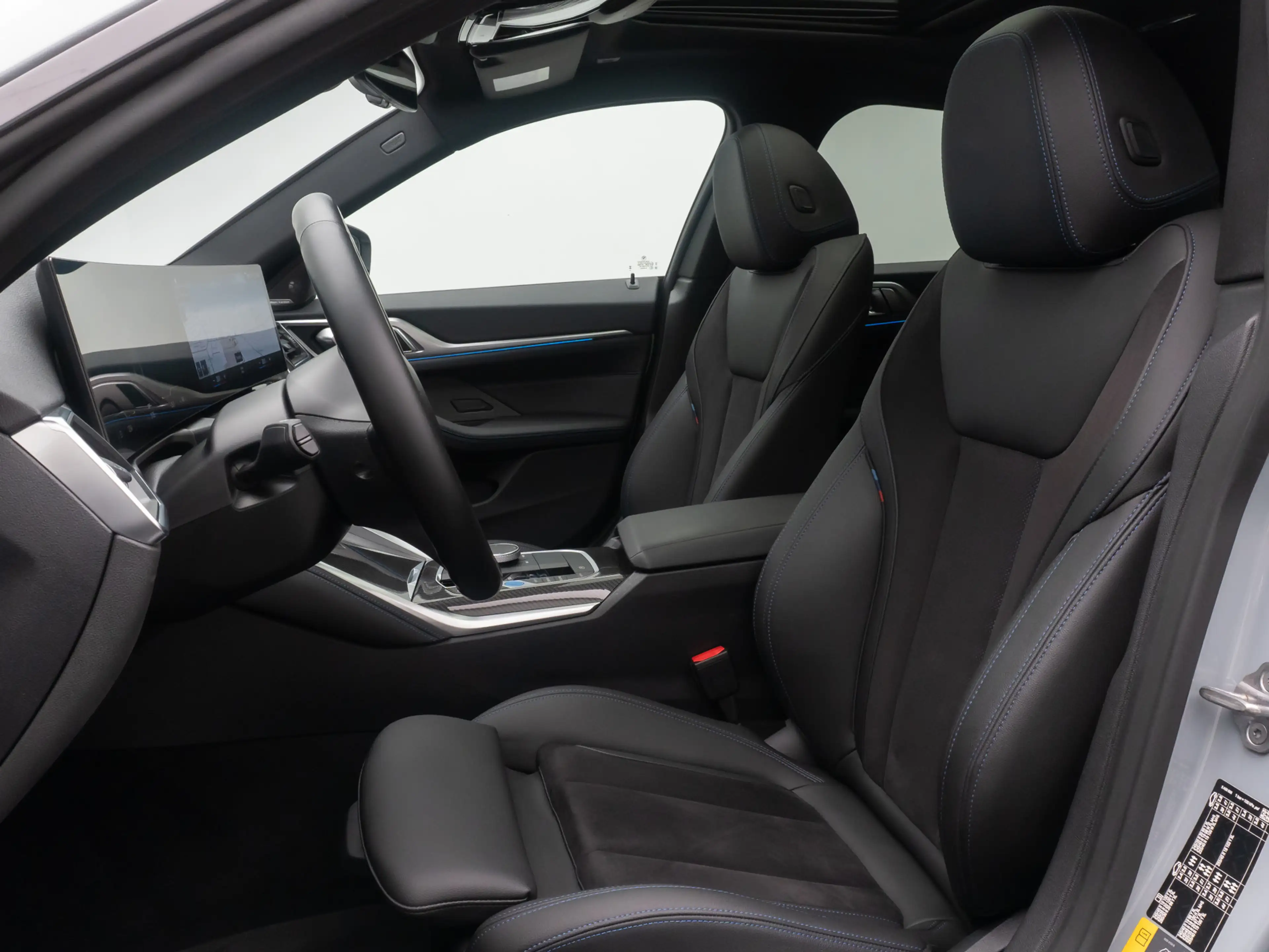 BMW i4 HUD DAB Laser 360°Glasdach 20 — photo 35