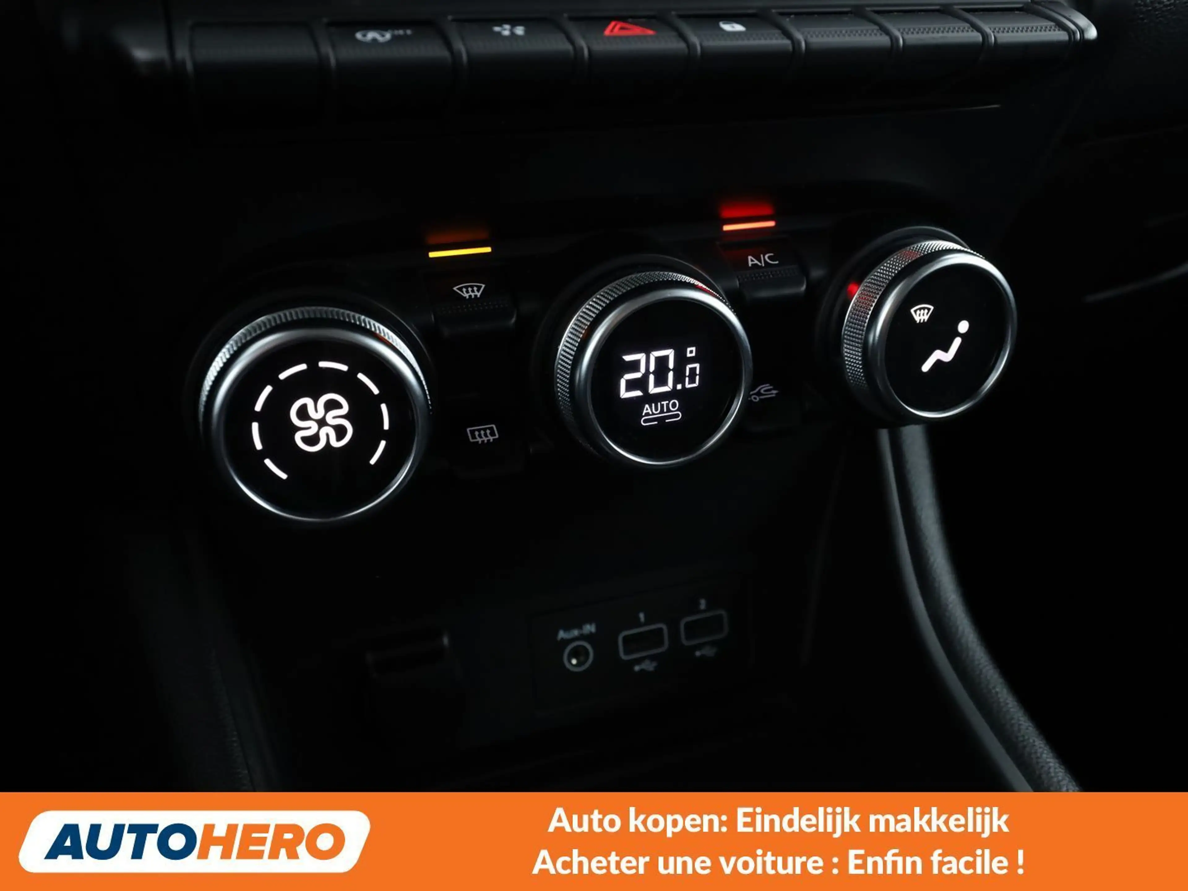Renault Captur 1.5 BLUE dCi Intens — photo 14