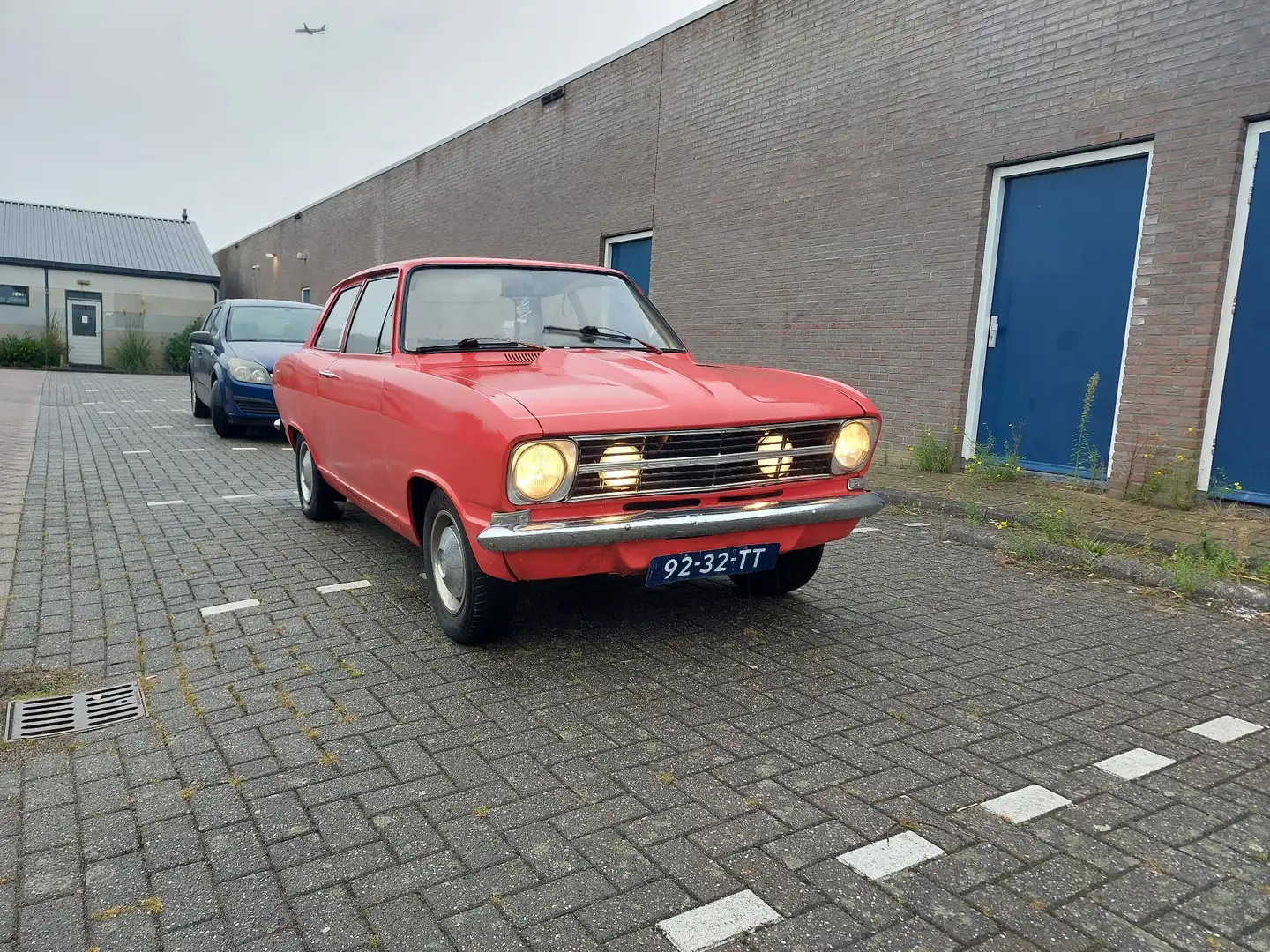 Opel Kadett 1.1 XE Rood - 1