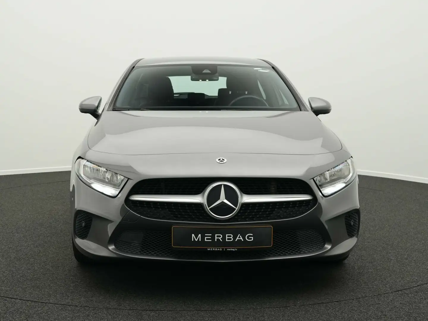 Mercedes-Benz A 220 A 220 Kompaktlimousine Progressive Navi/Autom. Grau - 2