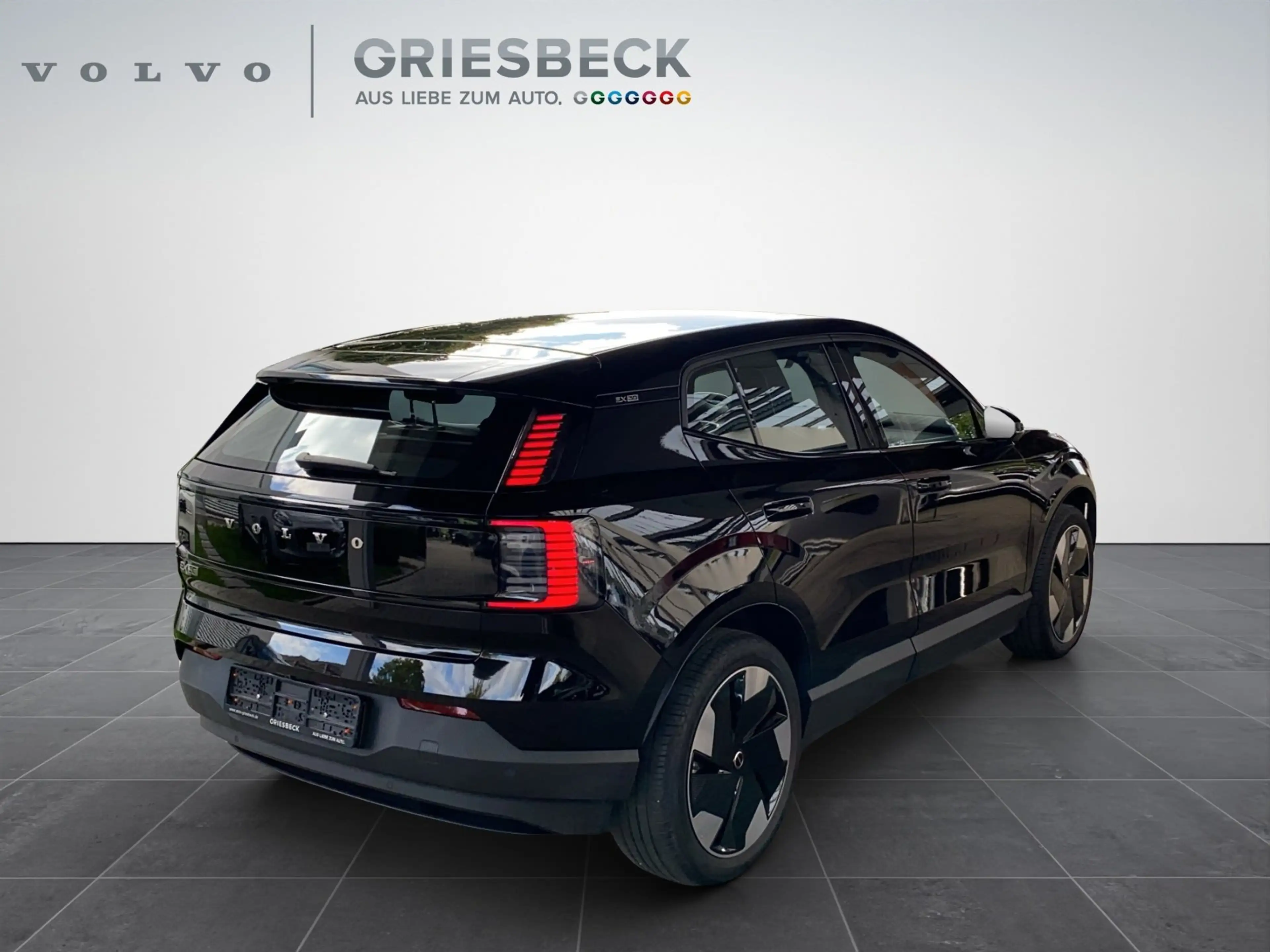 Volvo EX30 Extended Range Plus Pure Electric ACC+LED — photo 5