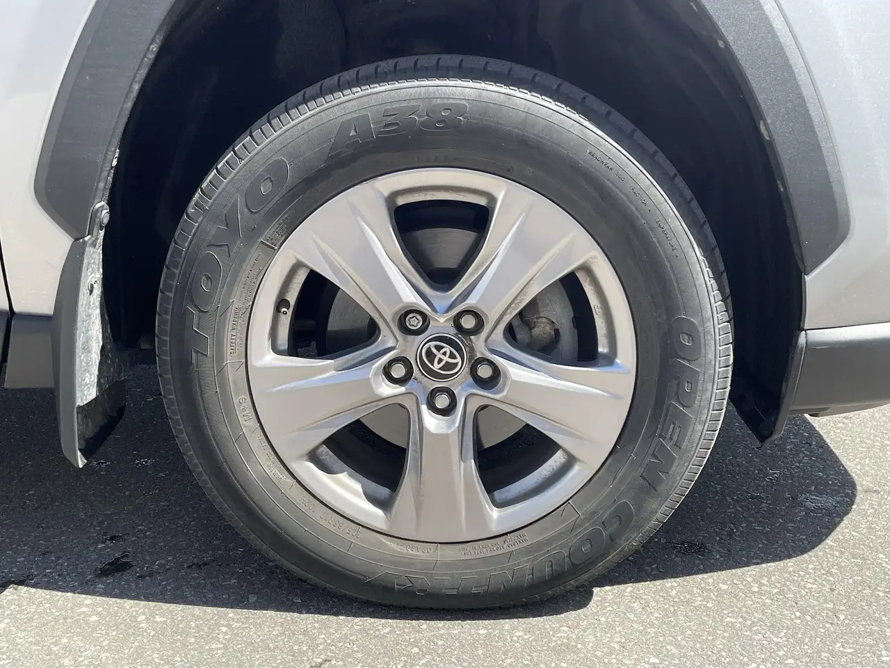 Toyota RAV 4 снимка Toyota RAV 4