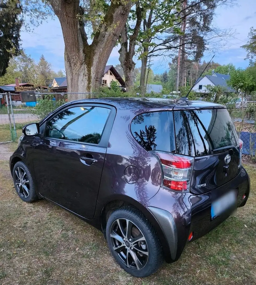 Toyota iQ 1.0 - 2