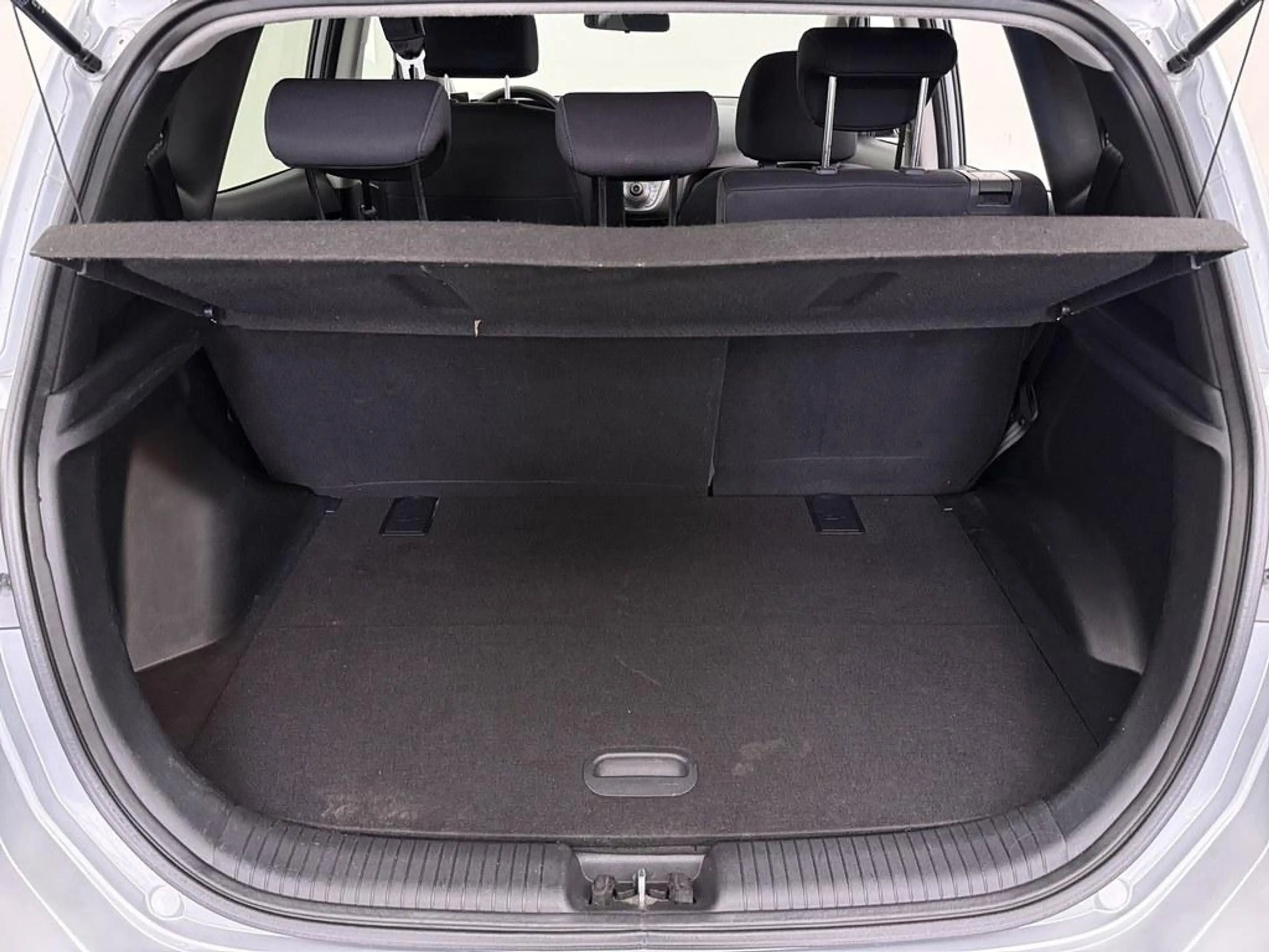 Hyundai iX20 1.6i i-Vision Trekhaak 1300kg Ecc/Nav/4S.Banden — photo 14