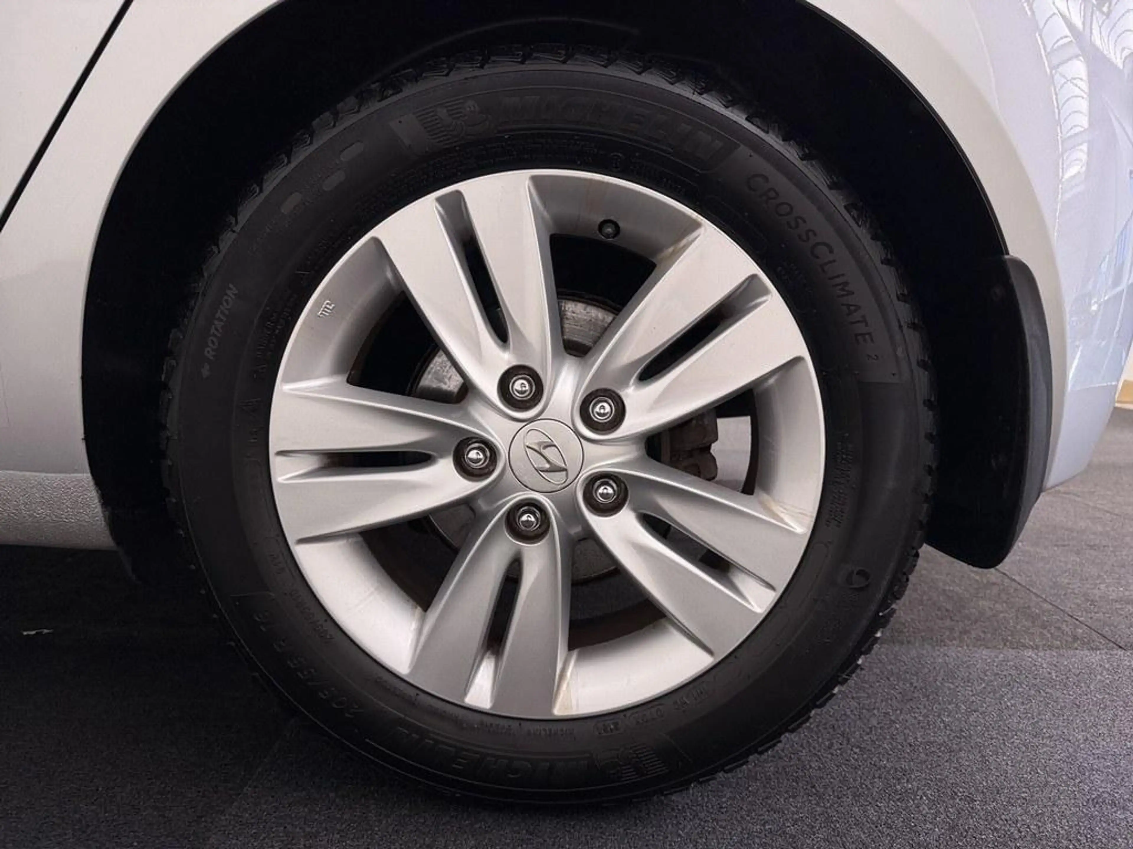 Hyundai iX20 1.6i i-Vision Trekhaak 1300kg Ecc/Nav/4S.Banden — photo 5