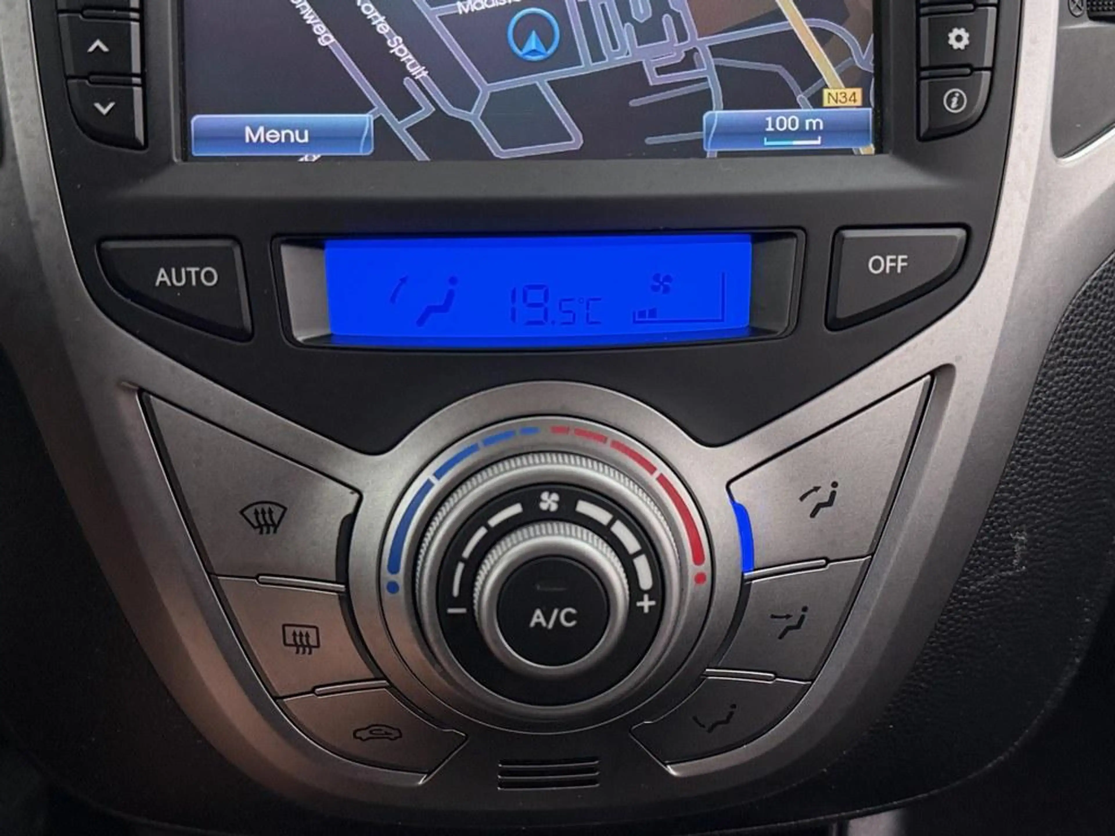 Hyundai iX20 1.6i i-Vision Trekhaak 1300kg Ecc/Nav/4S.Banden — photo 13