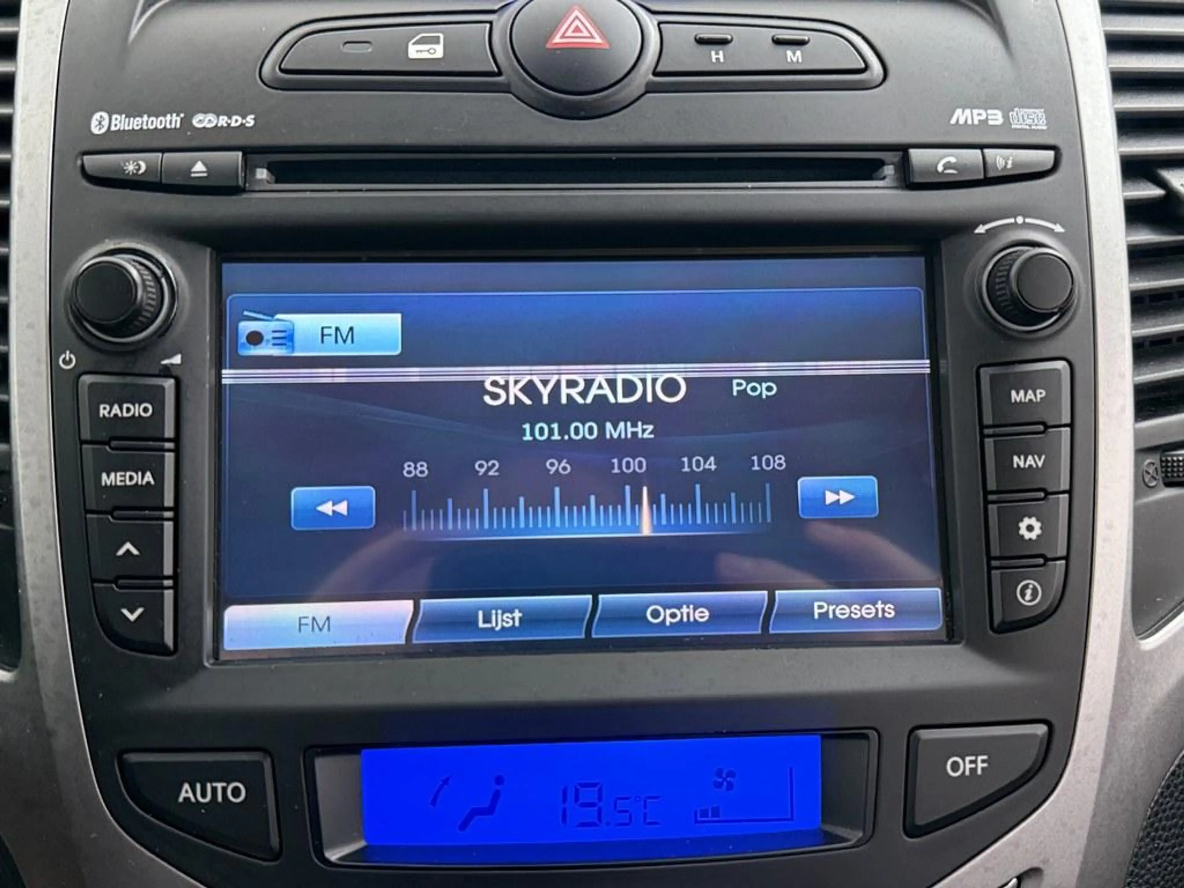 Hyundai iX20 1.6i i-Vision Trekhaak 1300kg Ecc/Nav/4S.Banden — photo 11