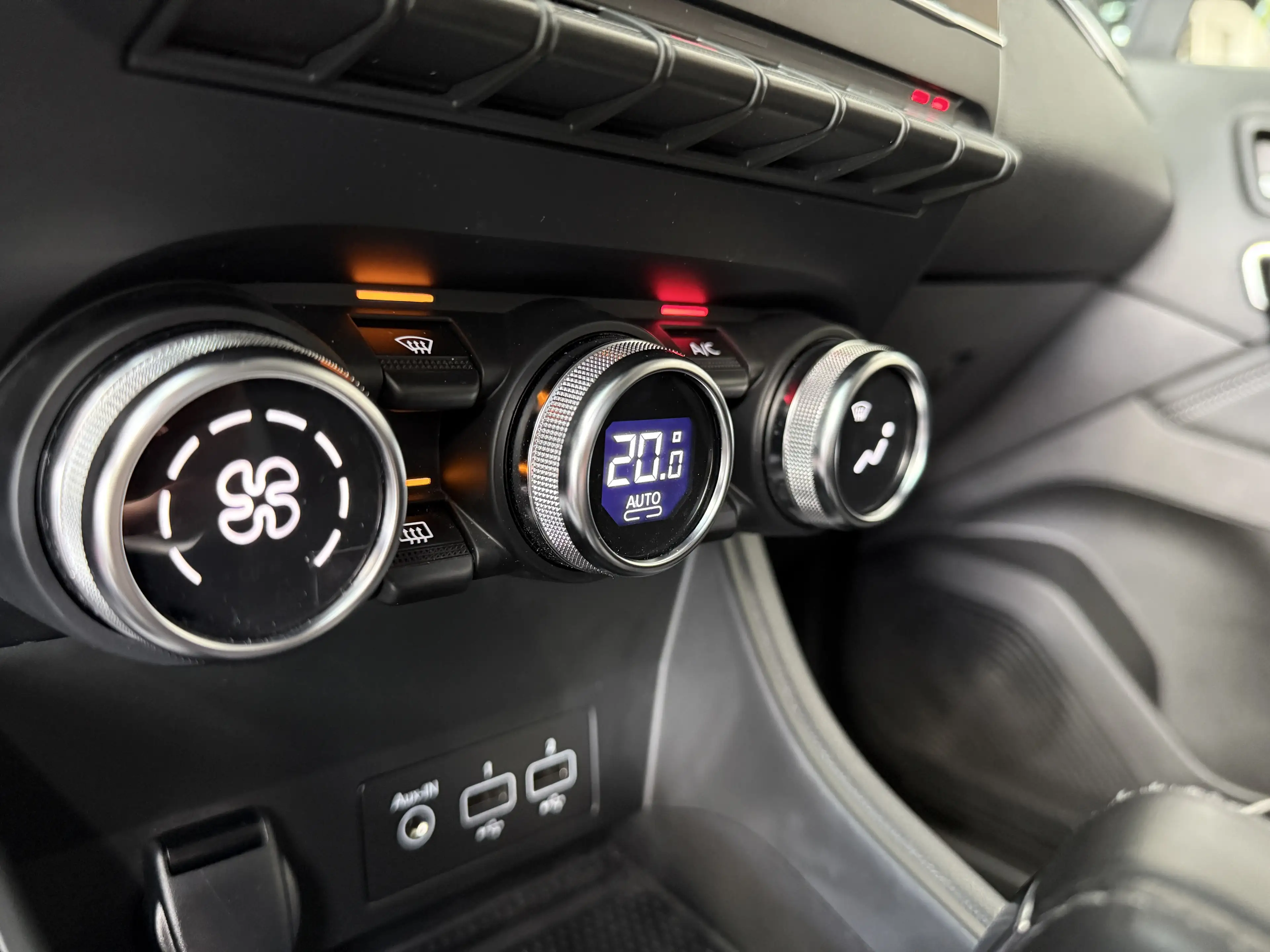 Mitsubishi ASX Intro Edition SHZ Kamera Keyless MwSt Ausweisbar — photo 13