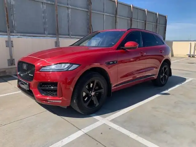 Jaguar F-Pace 2.0i4D R-Sport Aut. RWD 180