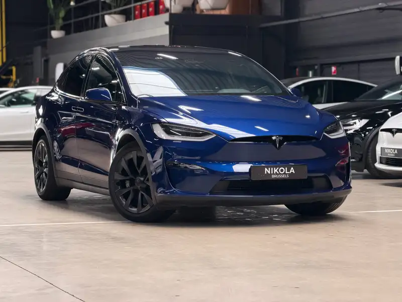 TESLA Model X