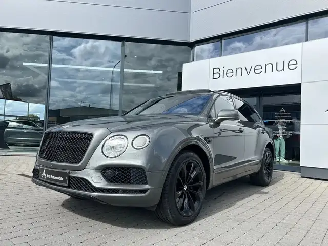 Bentley Bentayga 6.0 Twin Turbo W12 *GARANTIE*AKRAPOVIC EXHAUST*