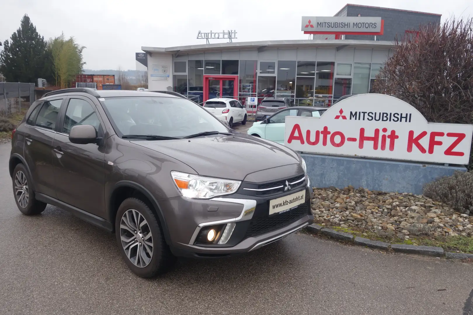 Mitsubishi ASX 1,6 MIVEC Invite Vision 40 ***Kamera/Xenon/18"*** Braun - 1