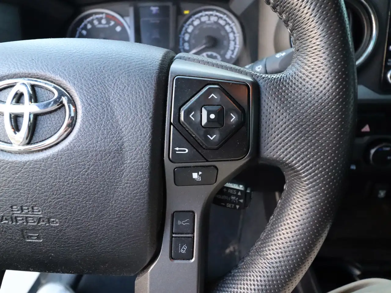 Toyota Tacoma photo Toyota Tacoma