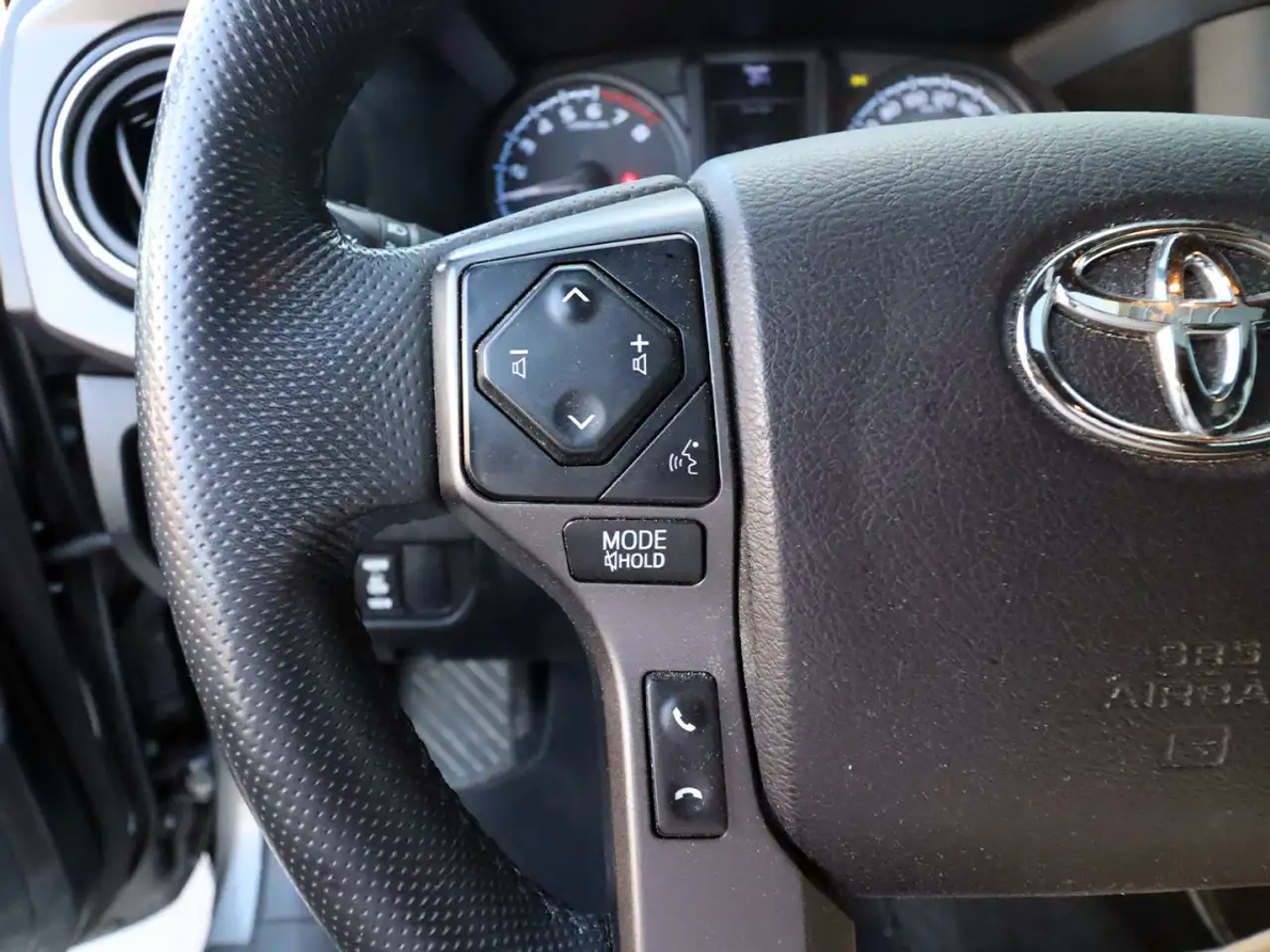 Toyota Tacoma photo Toyota Tacoma