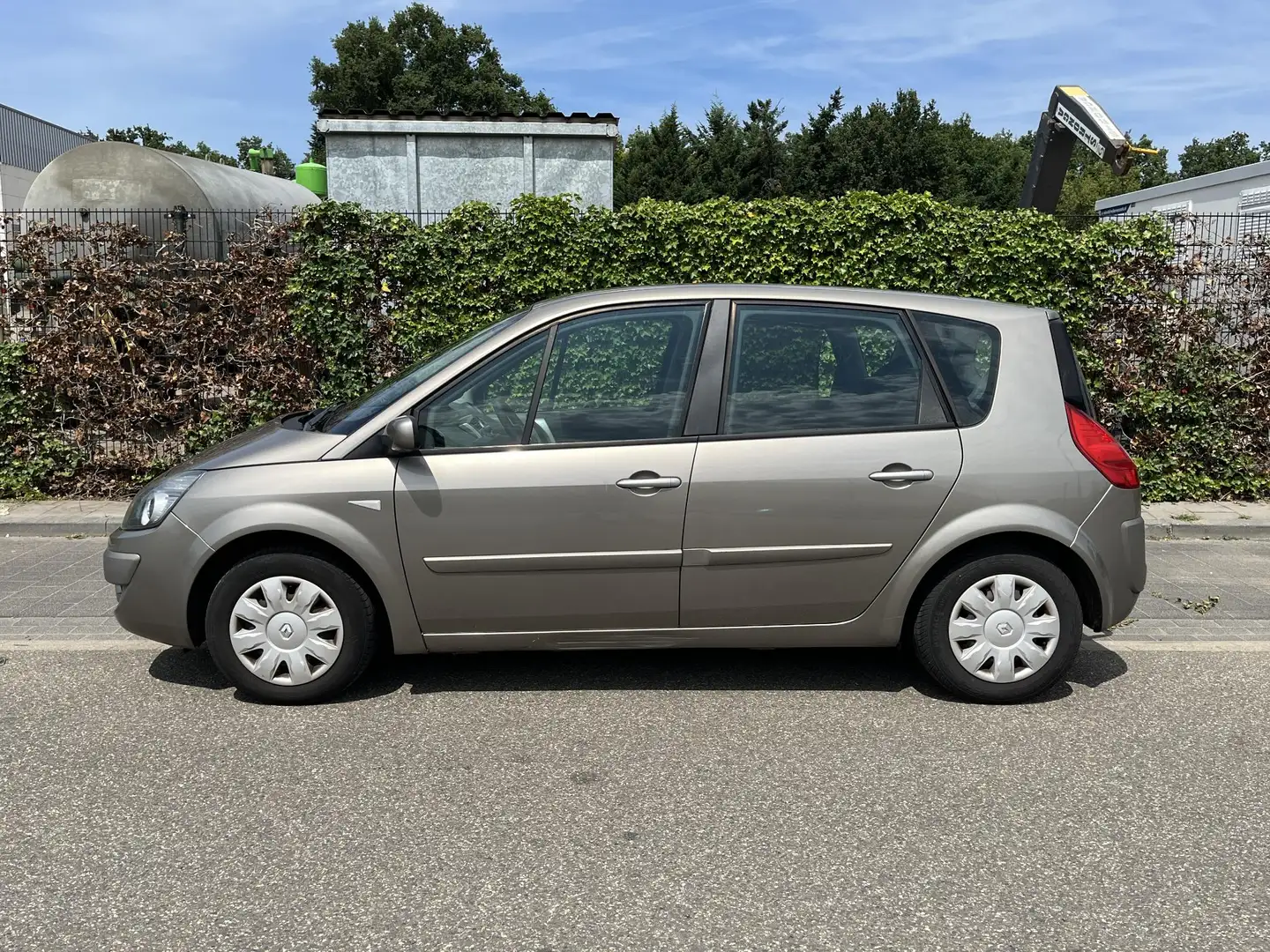 Renault Scenic 1.6-16V Business Line Bruin - 2