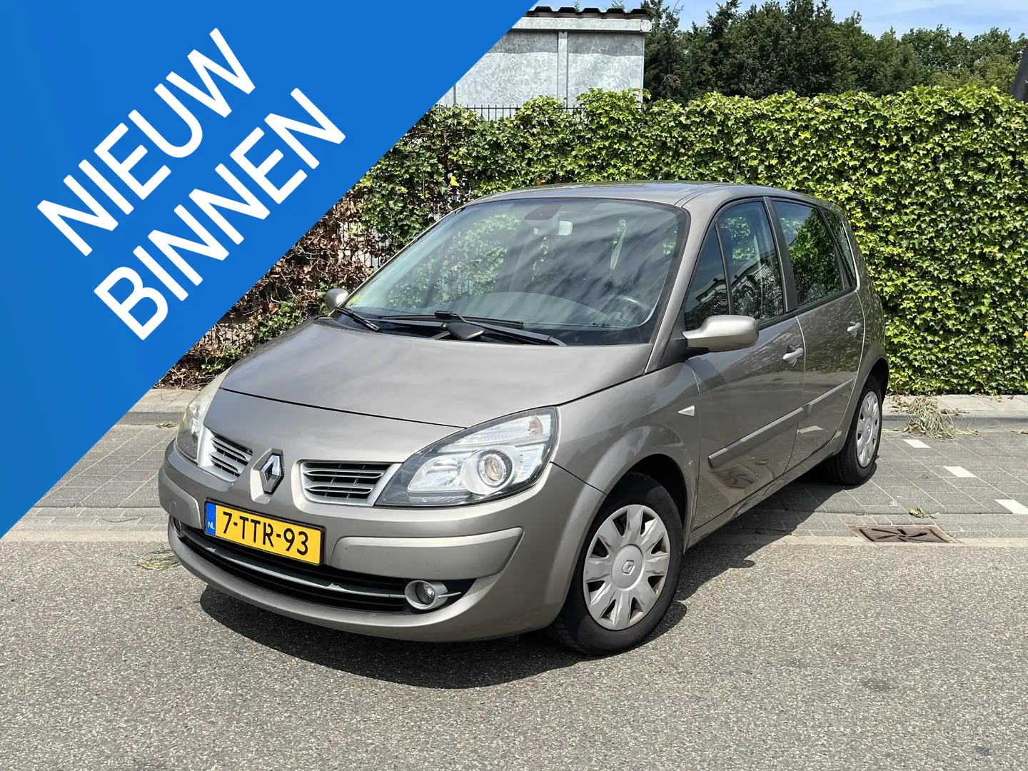 Renault Scenic 1.6-16V Business Line Bruin - 1