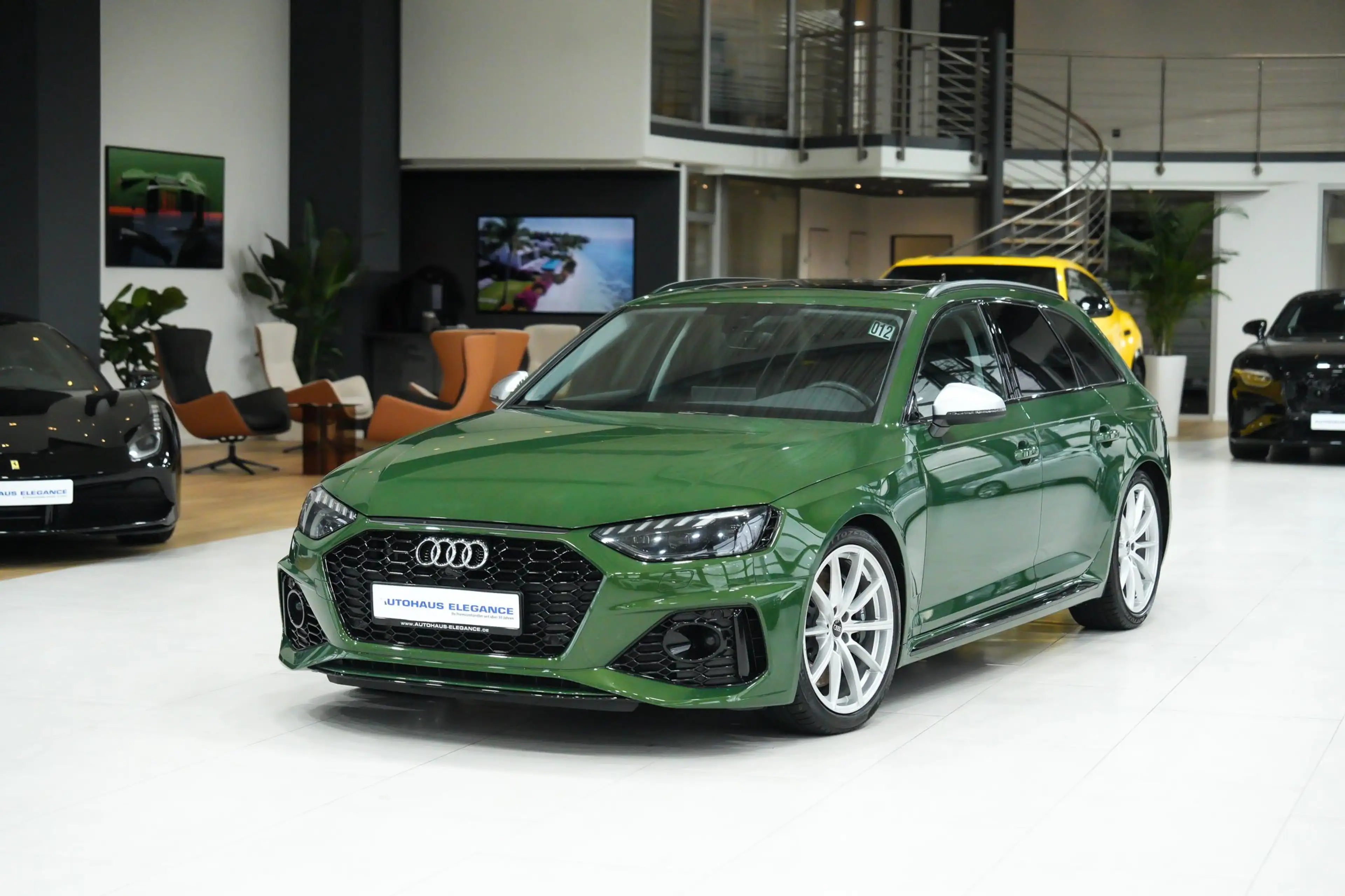 Audi RS4 2.9 TFSI quattro*SPORTSITZE-PLUS*MATRIX*PANO* — photo 5
