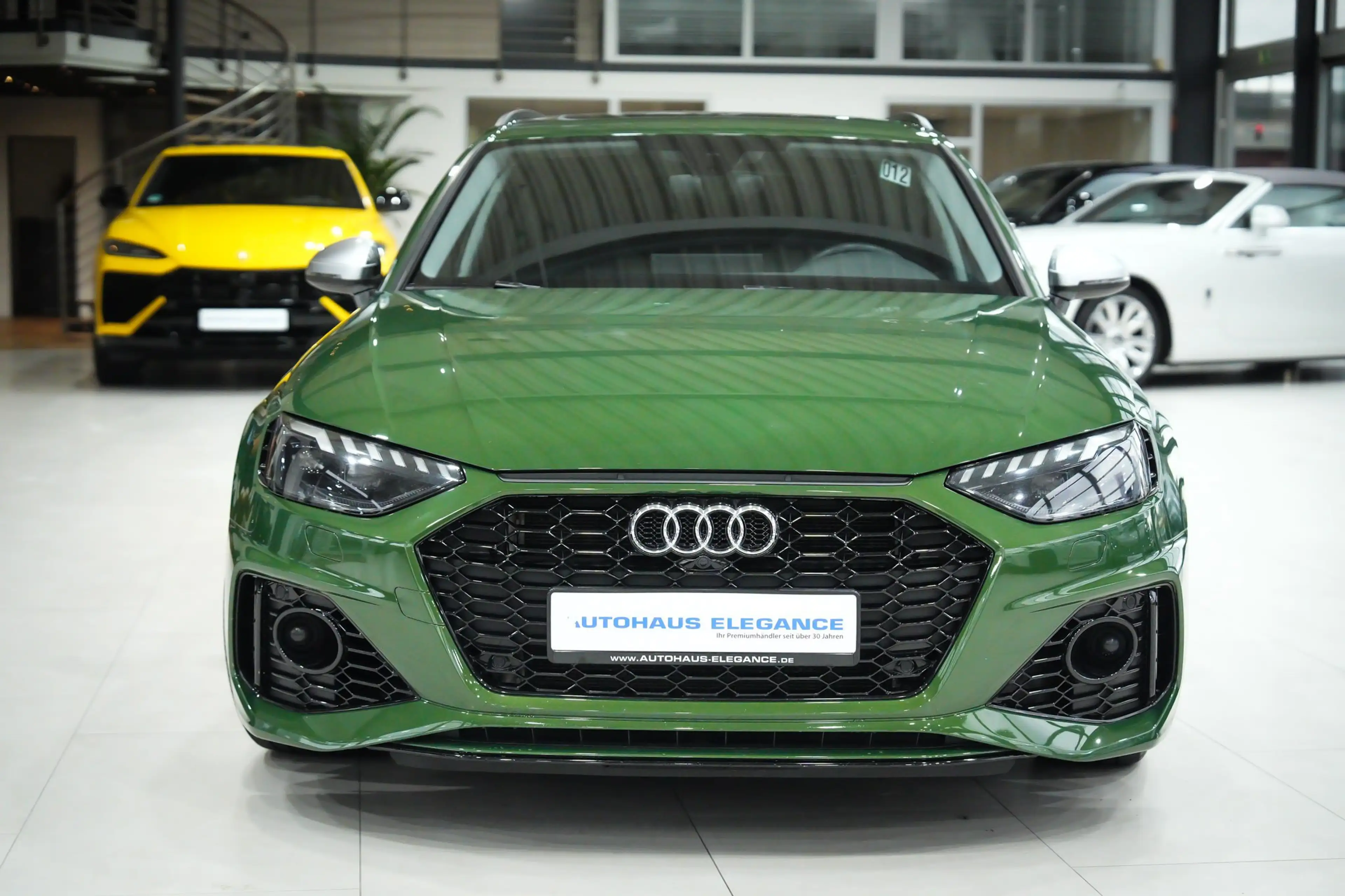 Audi RS4 2.9 TFSI quattro*SPORTSITZE-PLUS*MATRIX*PANO* — photo 9