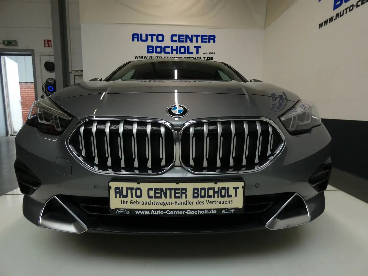 BMW 220d xDrive Luxury Line*Live Copkpit*Leder*Panor Gri - 1