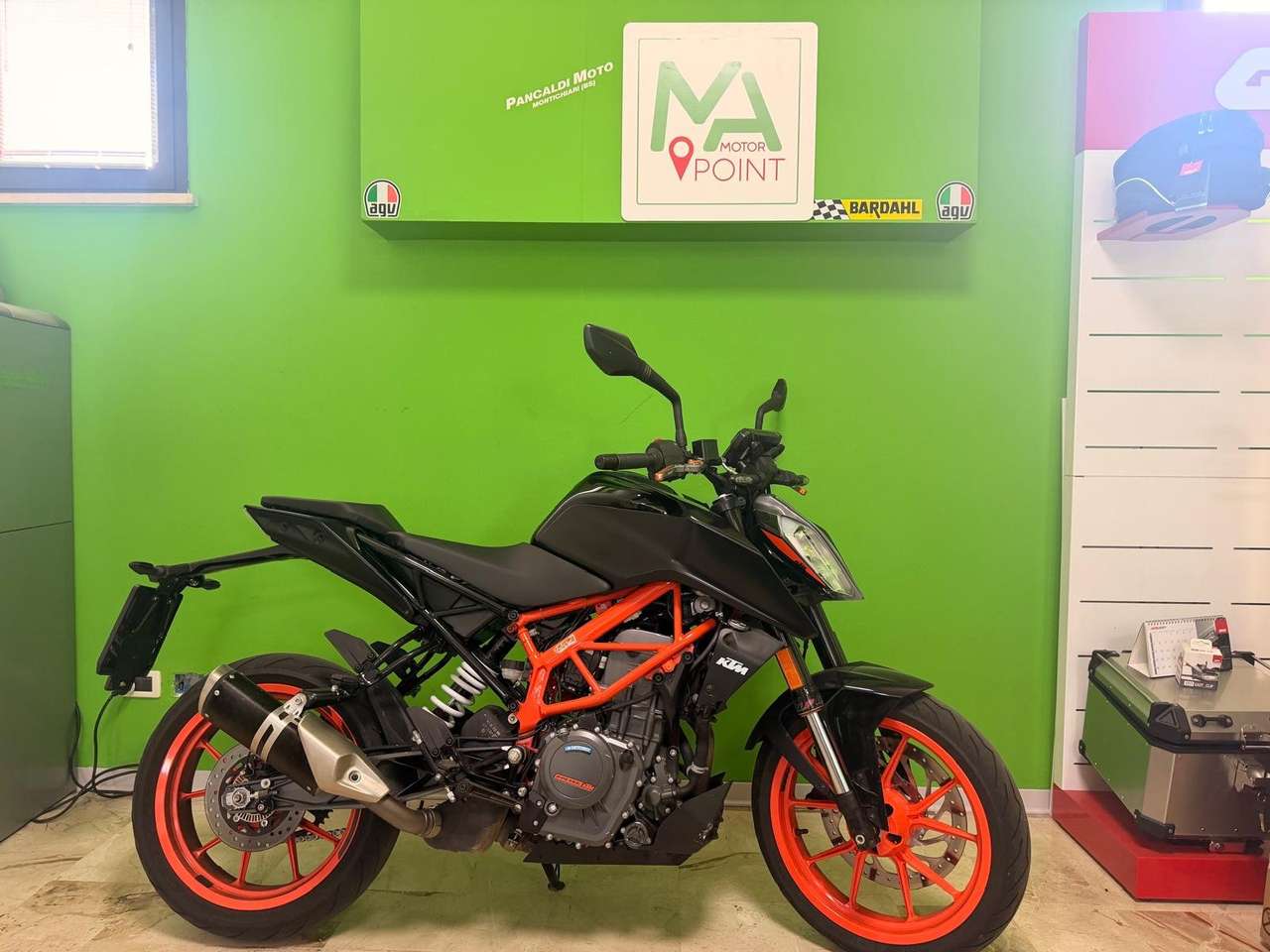 KTM 390 Duke