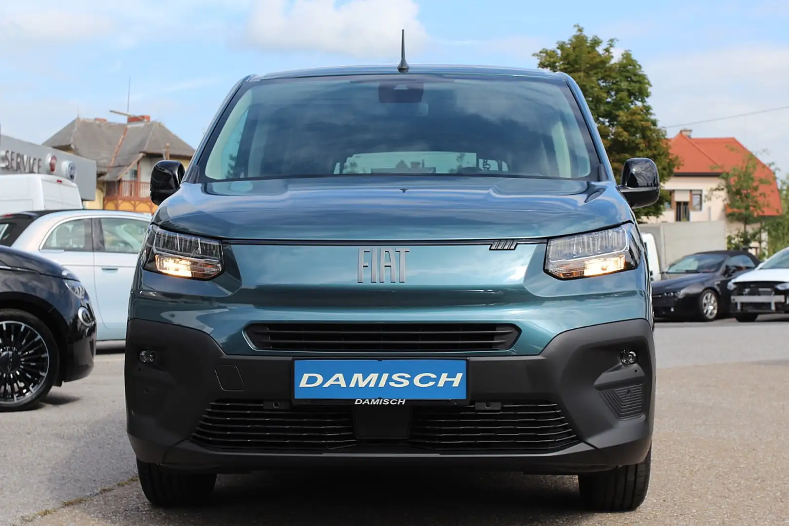Fiat Doblo XL BlueHDi 130 S&S Aut. Blau - 2