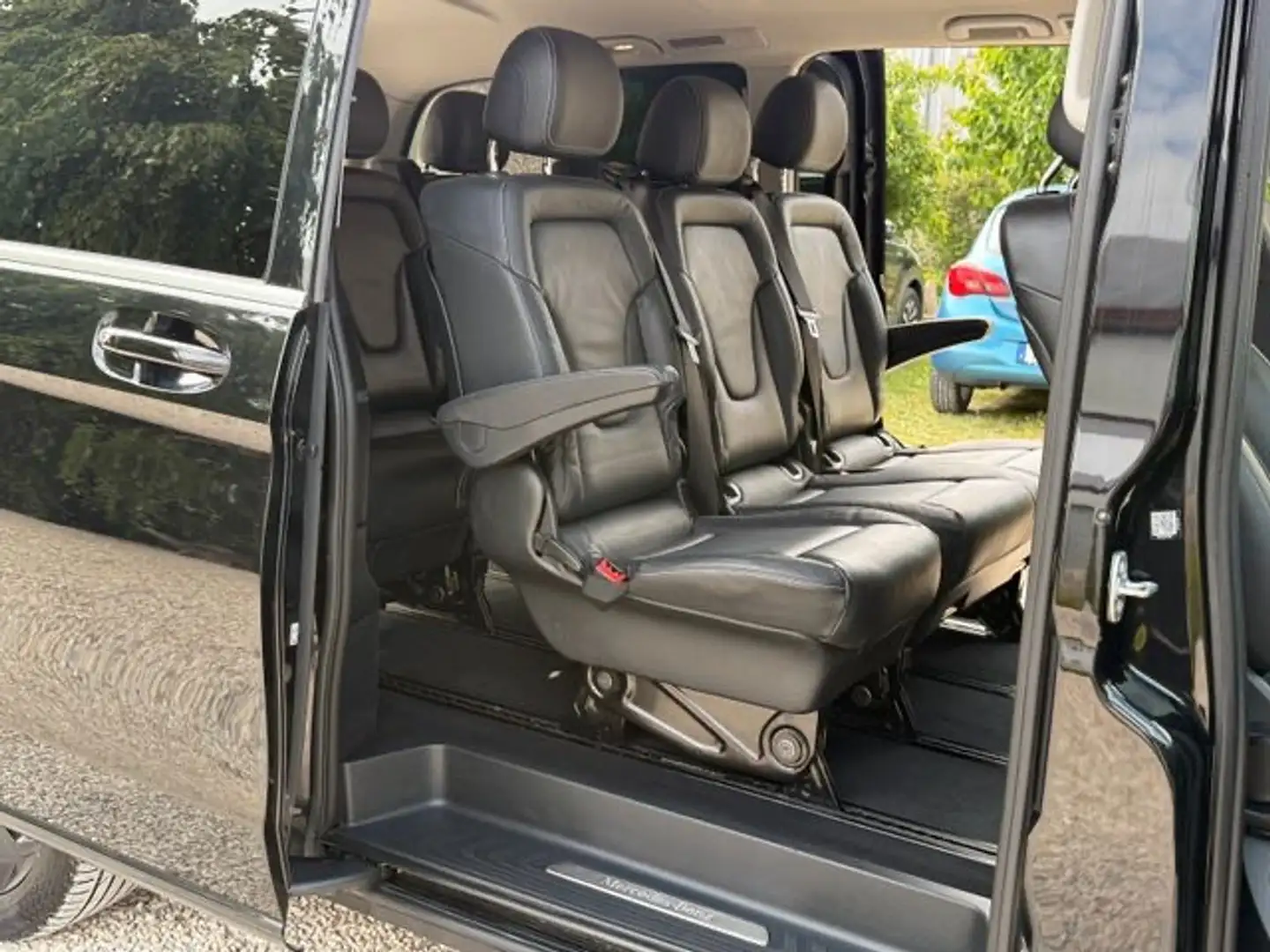 Mercedes-Benz V 250 V-Klasse V 250 d 9G AVANTGARDE extralang AHK*RFK Noir - 1