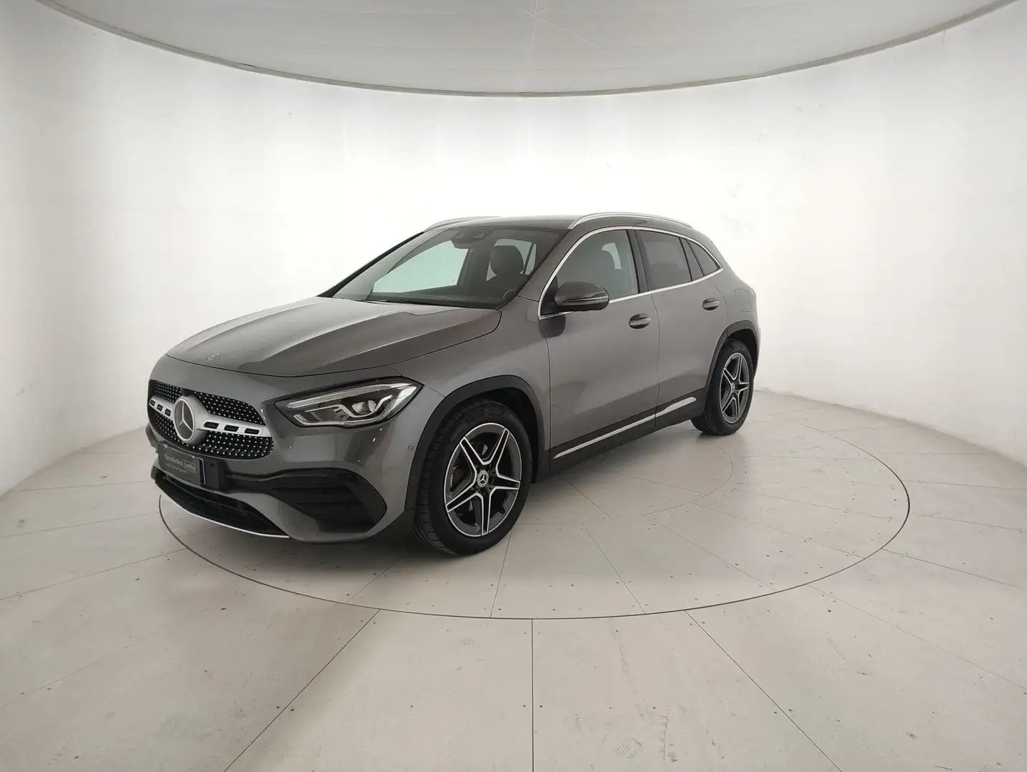 Mercedes-Benz GLA 200 200 d Premium 4matic auto Grigio - 1