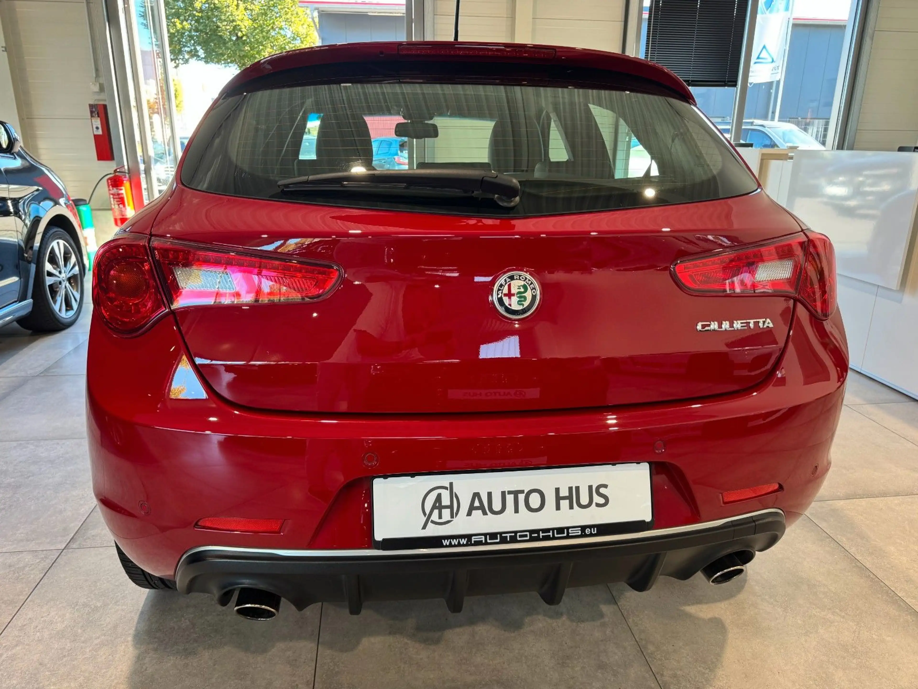 Alfa Romeo Giulietta Lusso Ti NAVI/Panorama/Touchscreen — photo 5