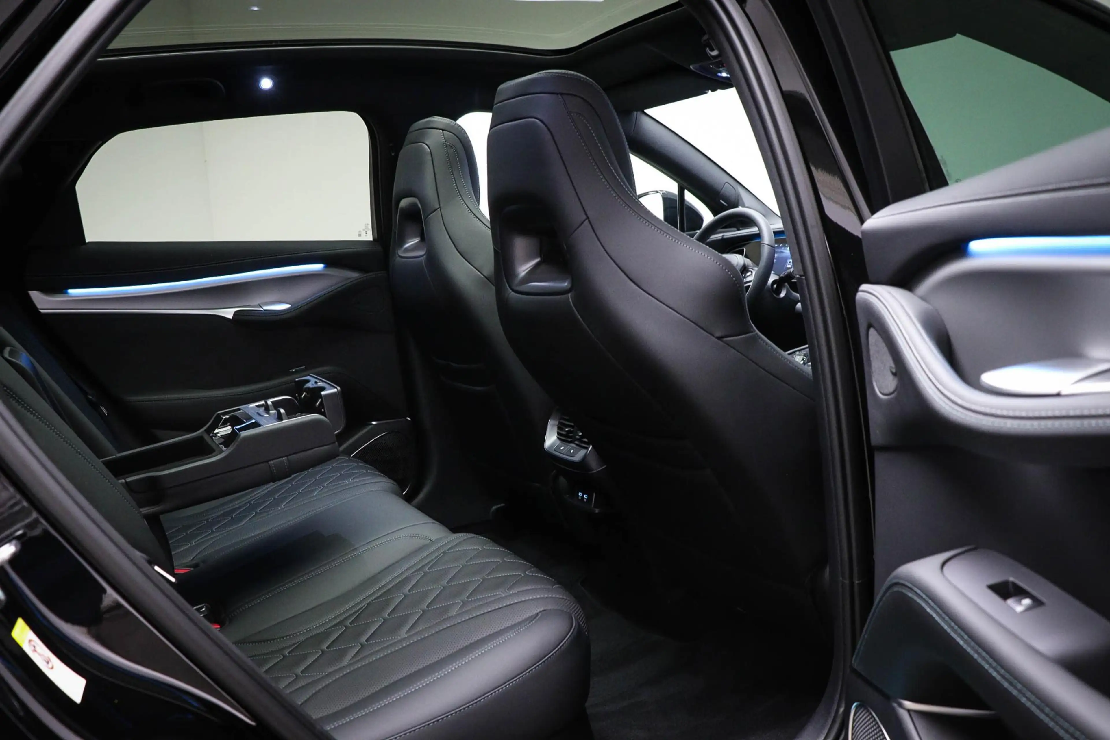 BYD Sealion Excellence AWD 91.3 kWh | PANORAMADAK | ST — photo 14