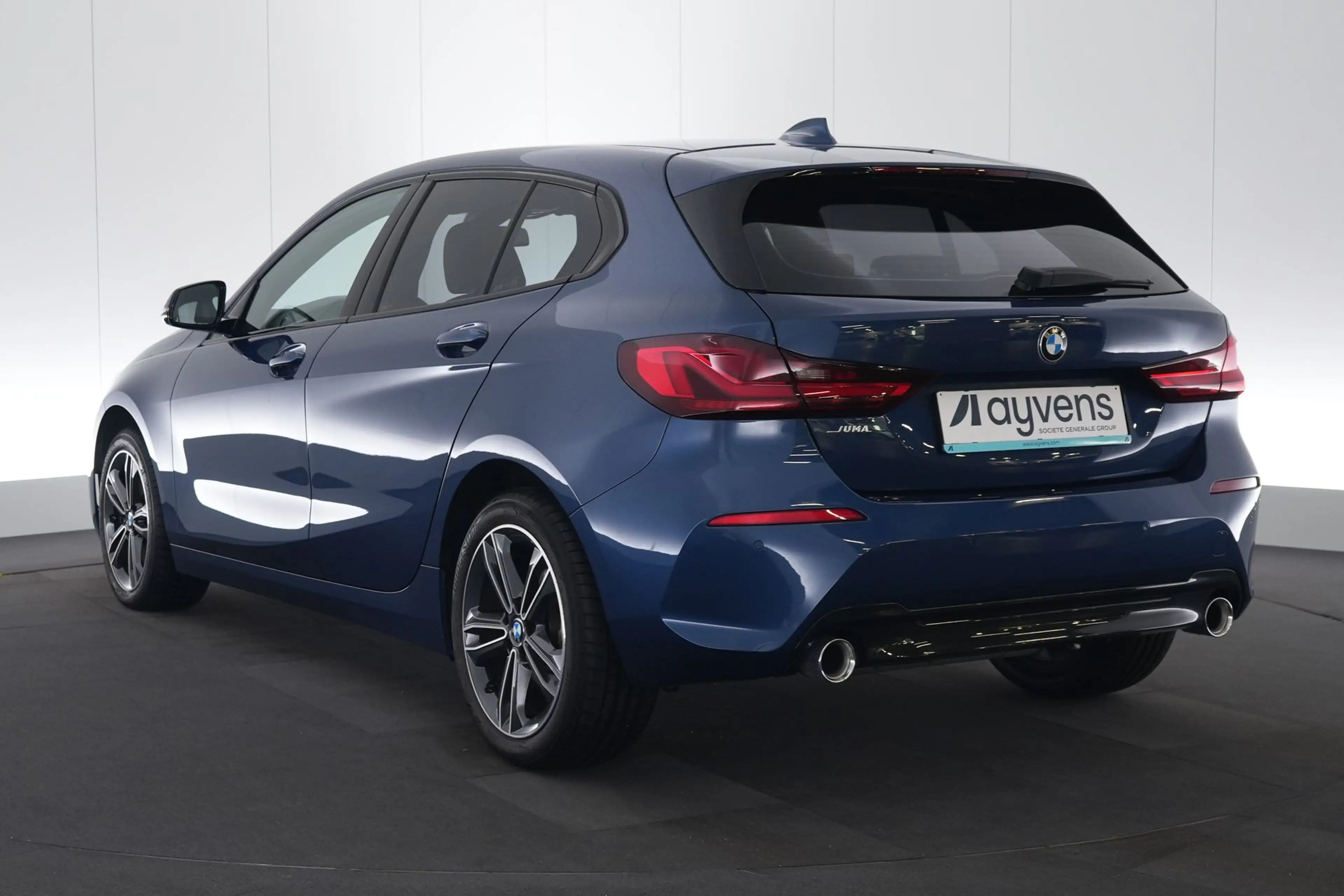 BMW 118 1 118d Business+ LEDER/CUIR LED GPS PDC Keyless Ve — photo 9