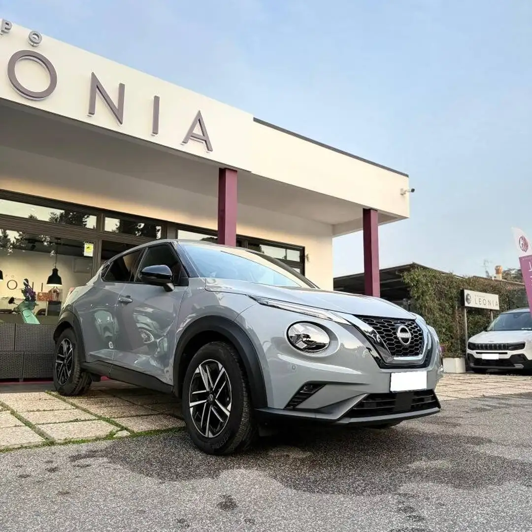 Nissan Juke 1.0 dig-t N-Connecta 114cv dct Gris - 1