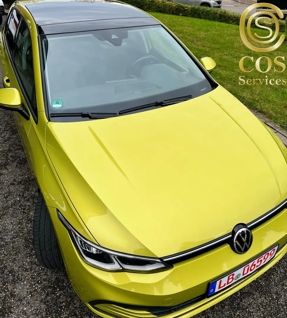 Volkswagen Golf Life eTSI Grün - 2