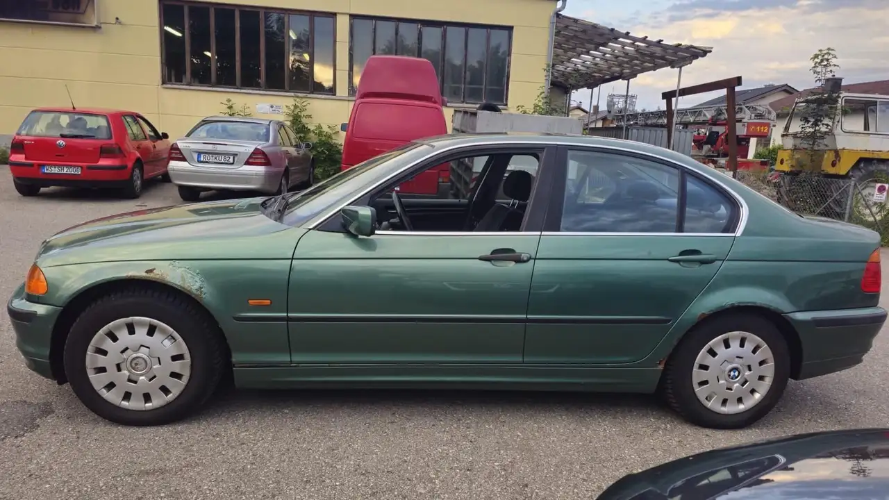 BMW 320 i AUT*MFL*Klima*EFH*, foto 3