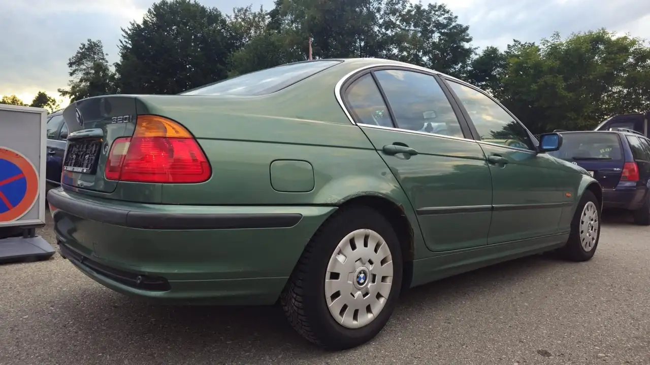 BMW 320 i AUT*MFL*Klima*EFH*, foto 6