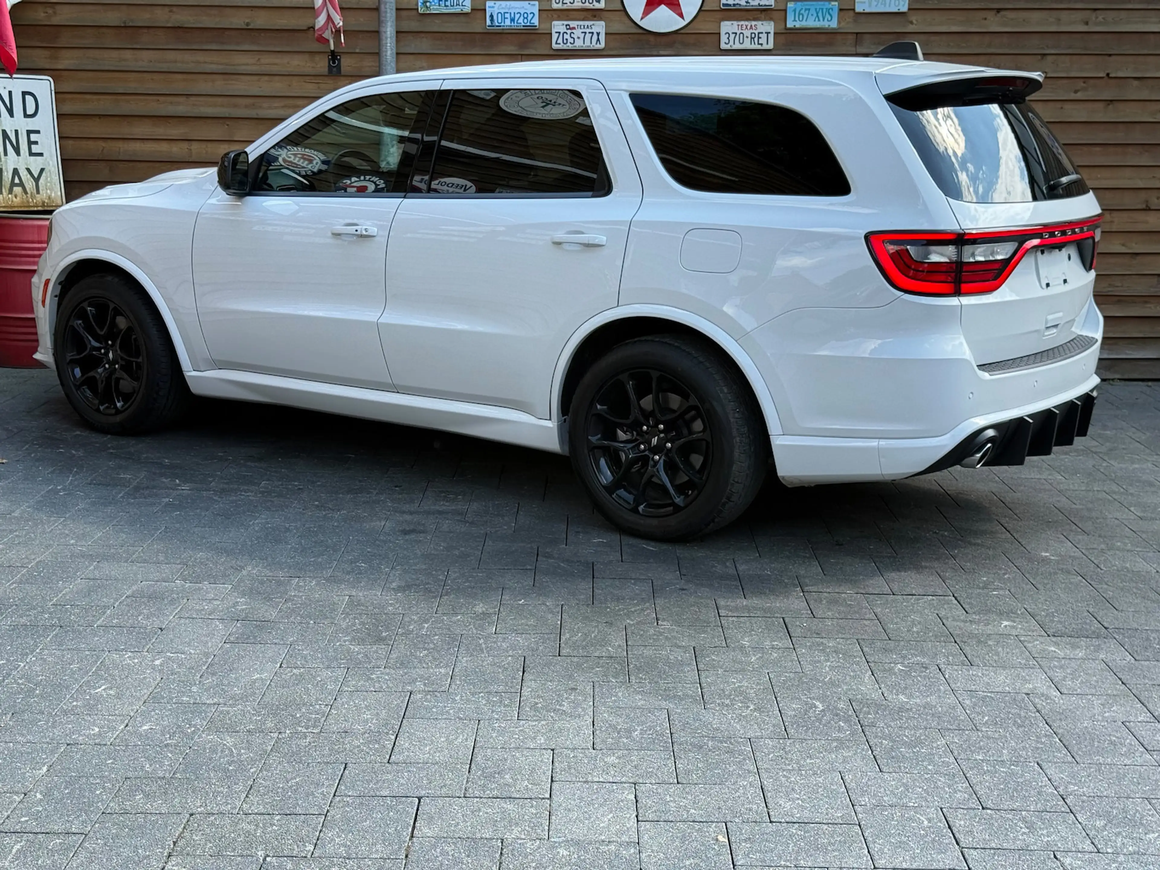 Dodge Durango 5,7L R/T AWD 7 S. LED 4x SHZ LPG — photo 7