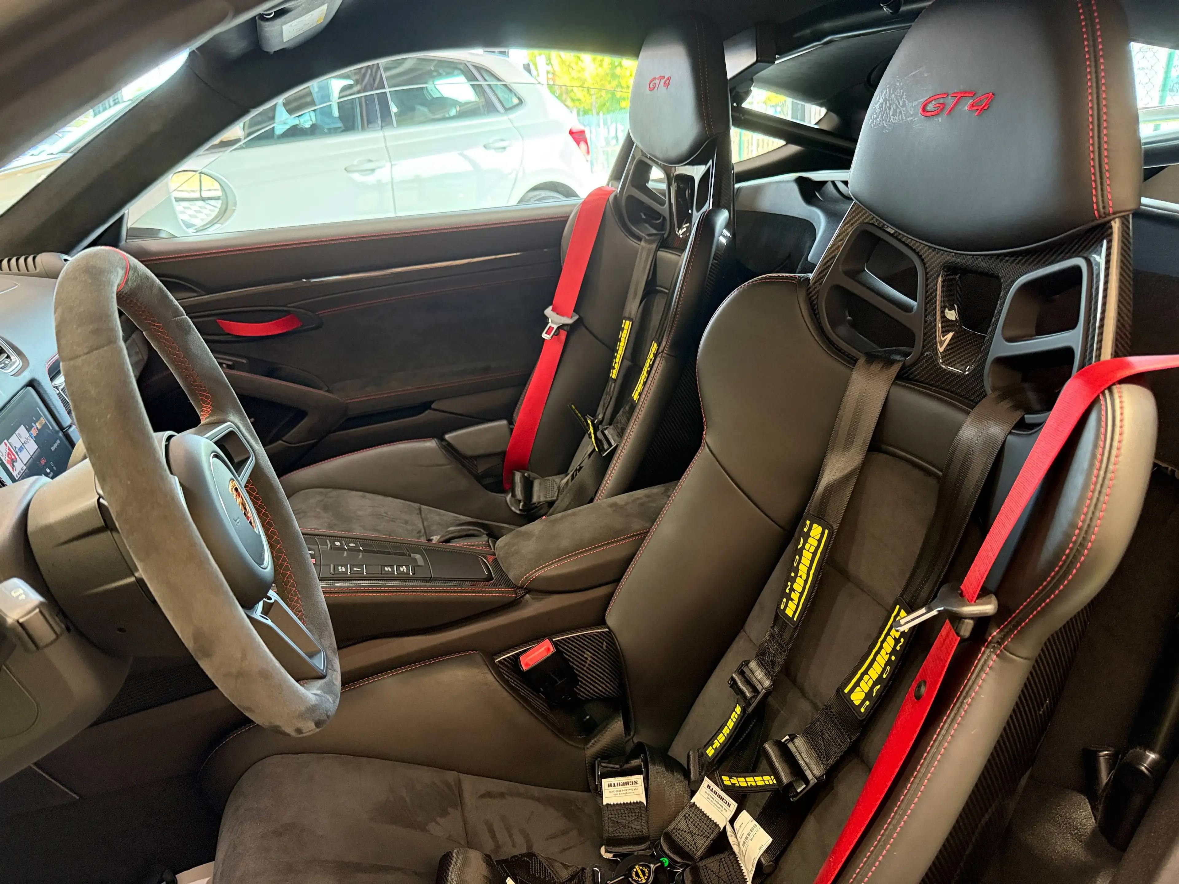 Porsche 718 718 Cayman GT4 / MANU / Clubsport / Chrono — photo 12