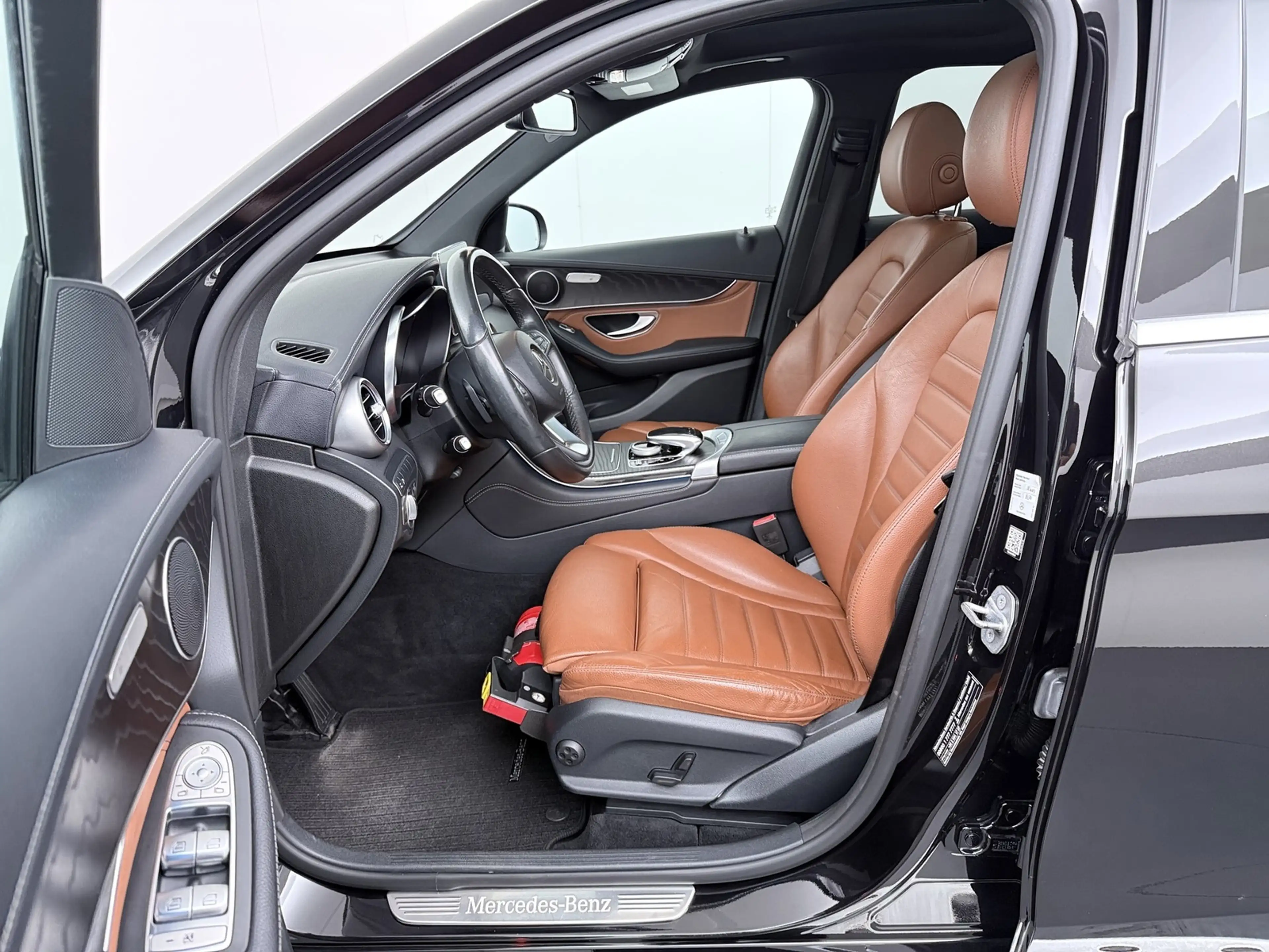 Mercedes-Benz GLC 350 350e 4MATIC Premium Plus — photo 14