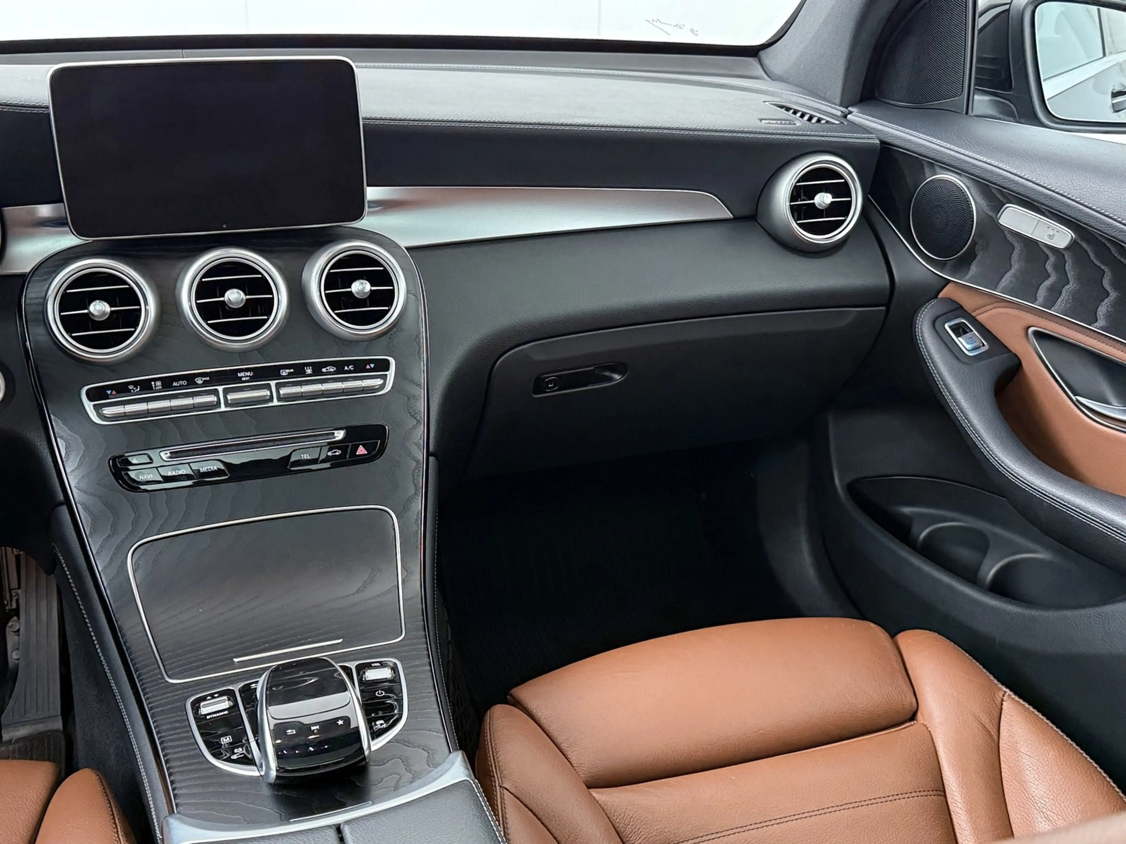 Mercedes-Benz GLC 350 350e 4MATIC Premium Plus — photo 23